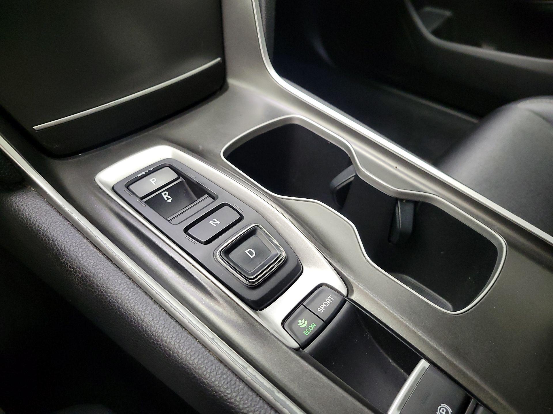 Thumbnail: 2019 Honda Accord - 17