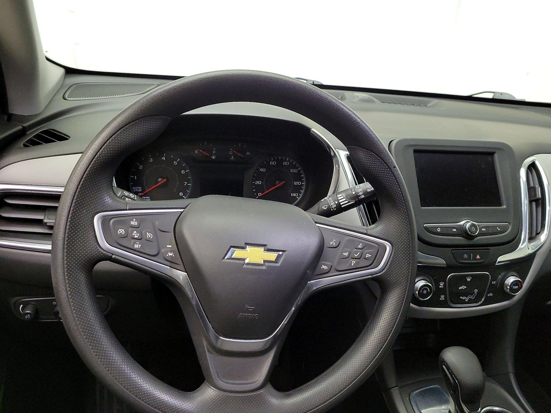 Thumbnail: 2022 Chevrolet Equinox - 10