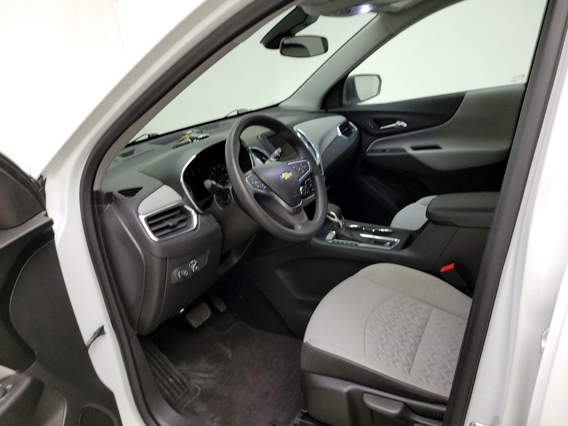 Thumbnail: 2022 Chevrolet Equinox - 11