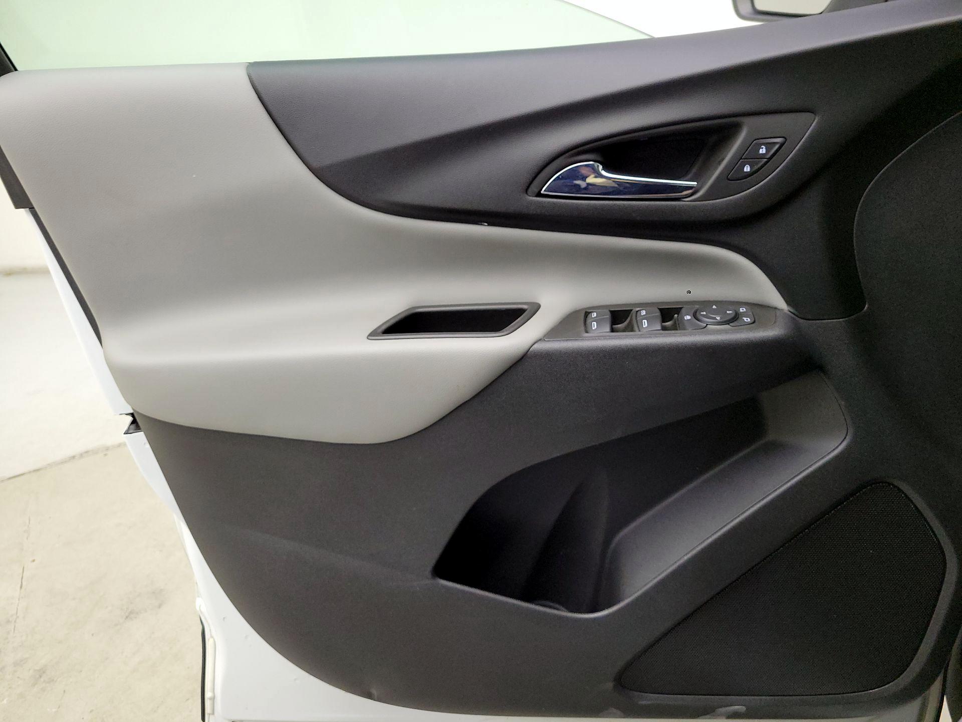 Thumbnail: 2022 Chevrolet Equinox - 12