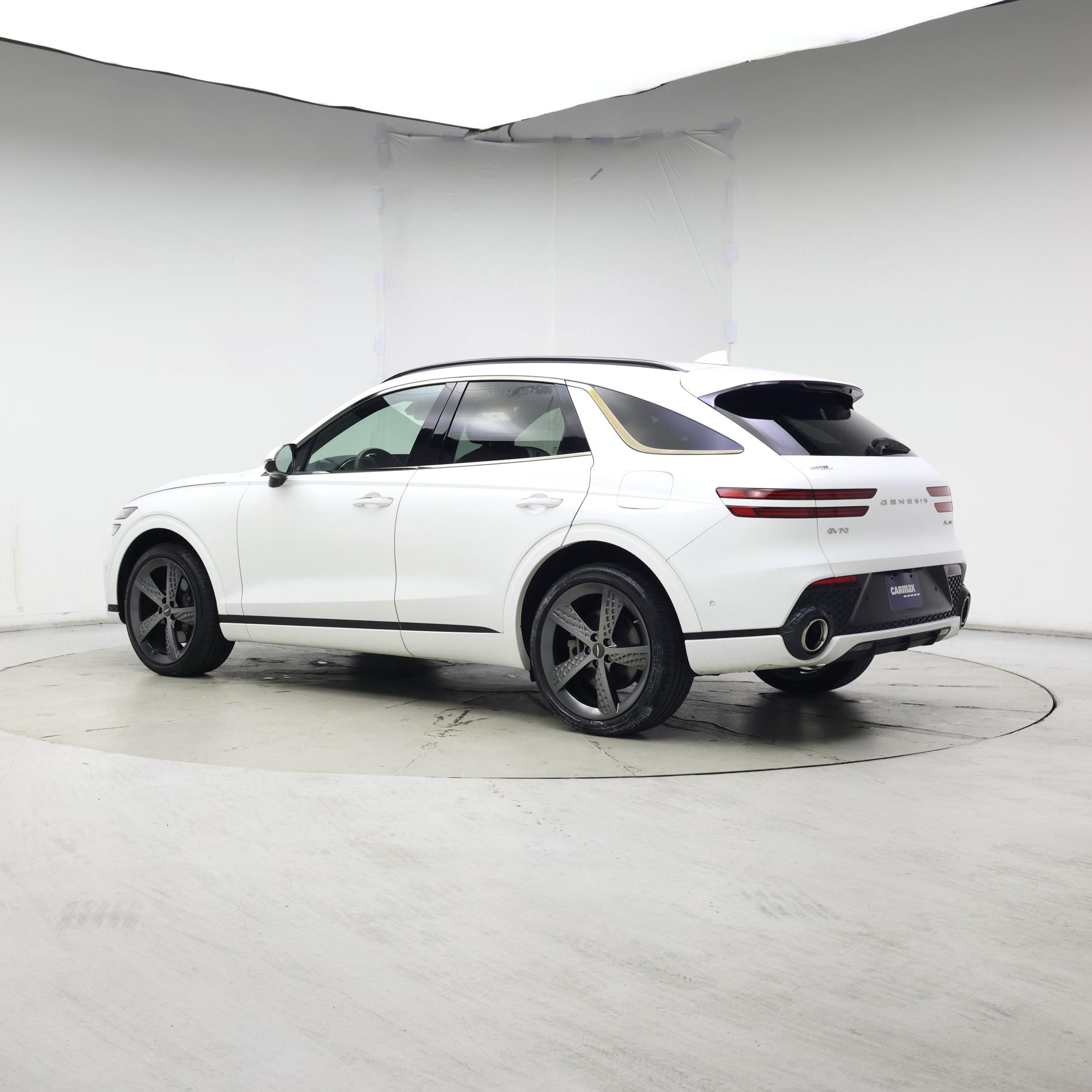 Thumbnail: 2022 Genesis GV70 - 2