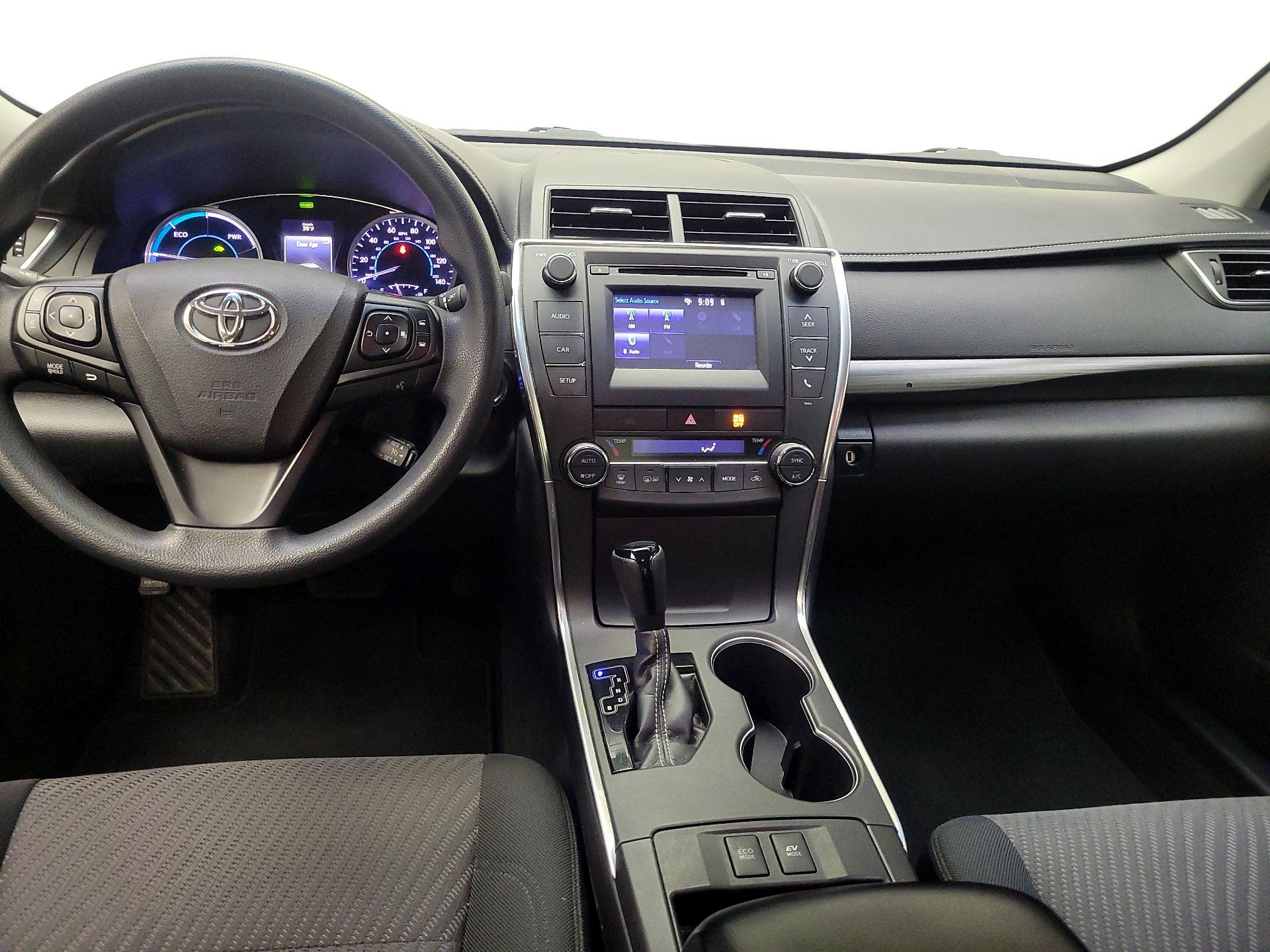 Thumbnail: 2017 Toyota Camry - 9