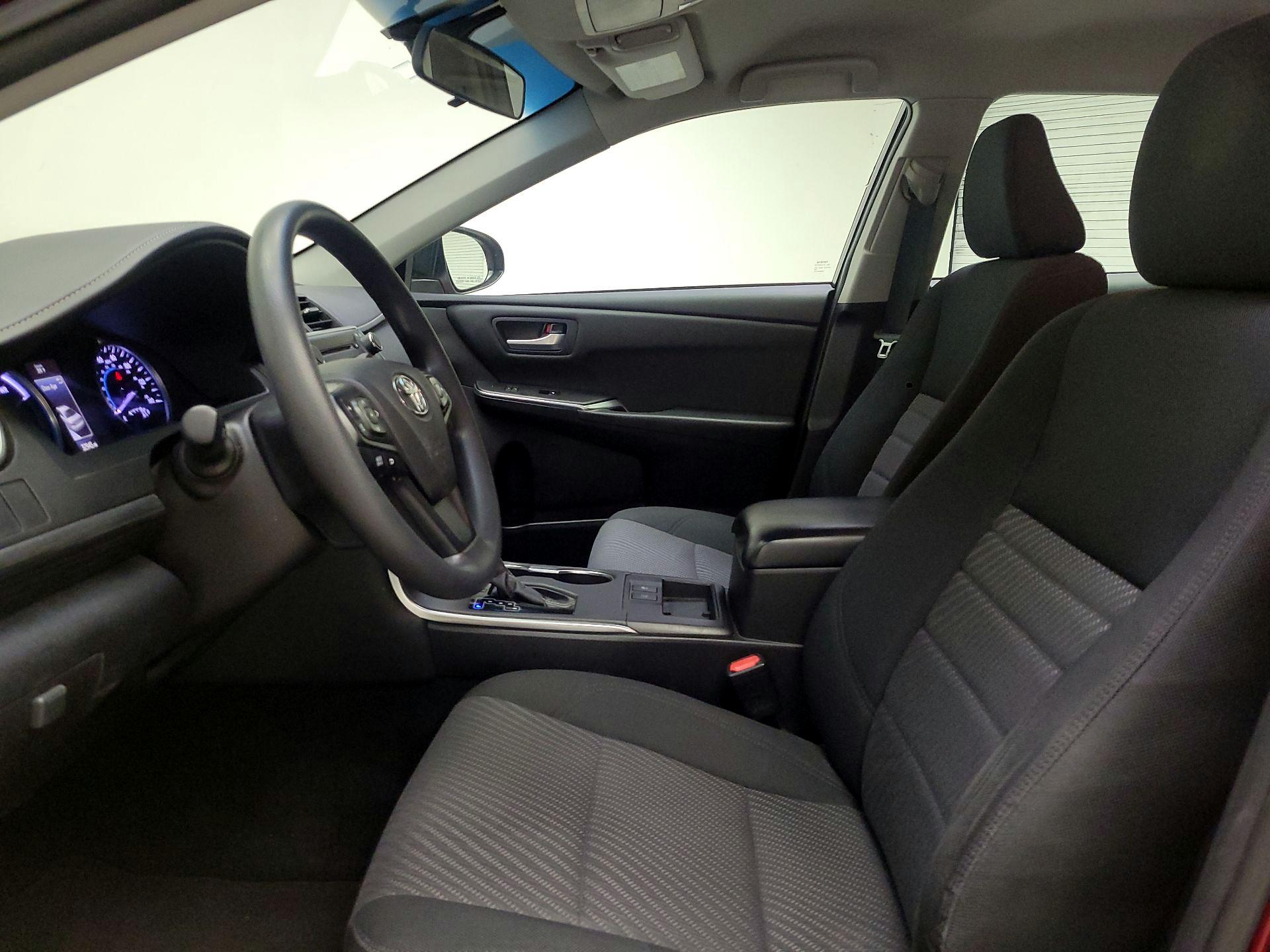 Thumbnail: 2017 Toyota Camry - 11