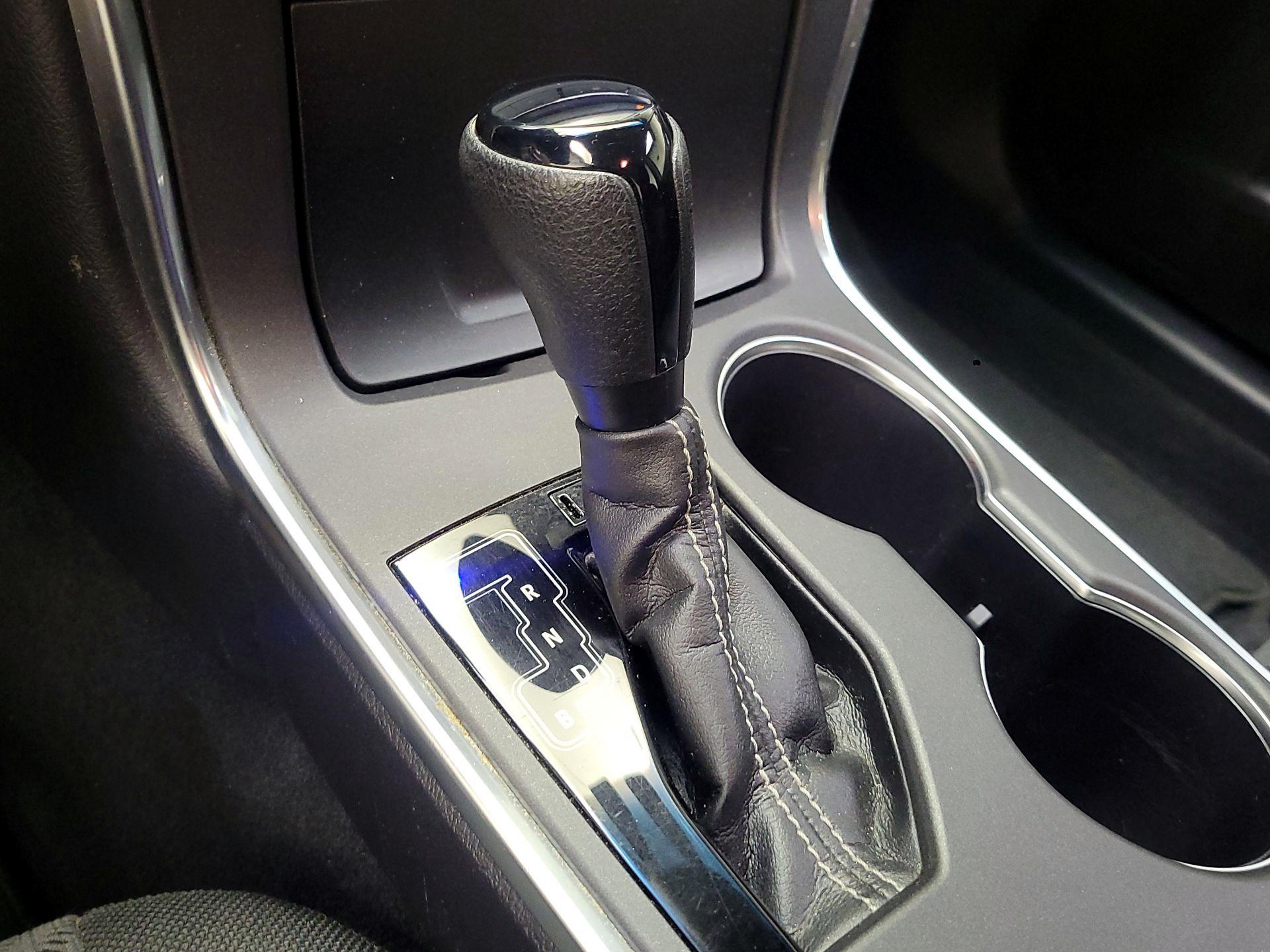 Thumbnail: 2017 Toyota Camry - 17