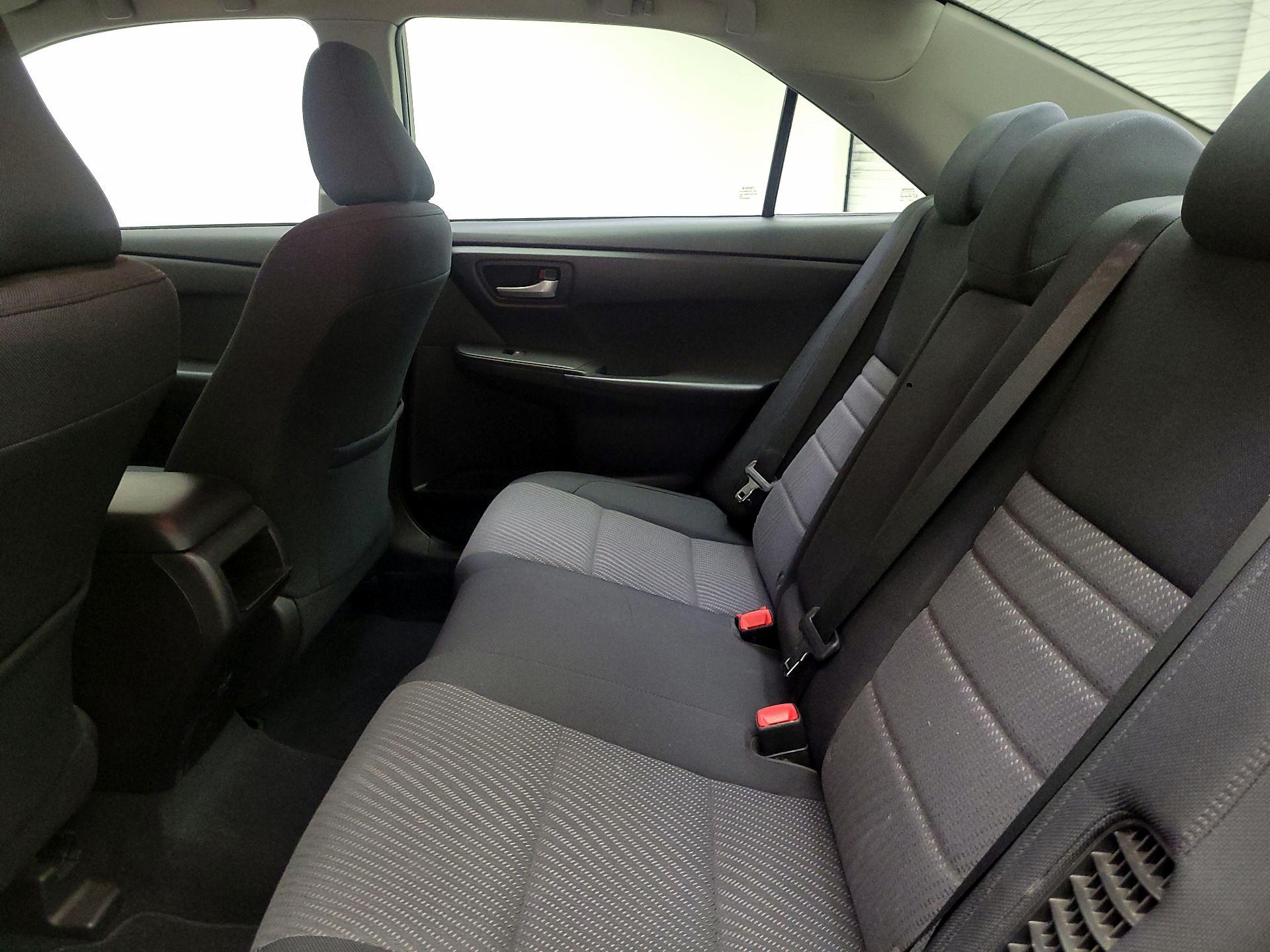 Thumbnail: 2017 Toyota Camry - 19