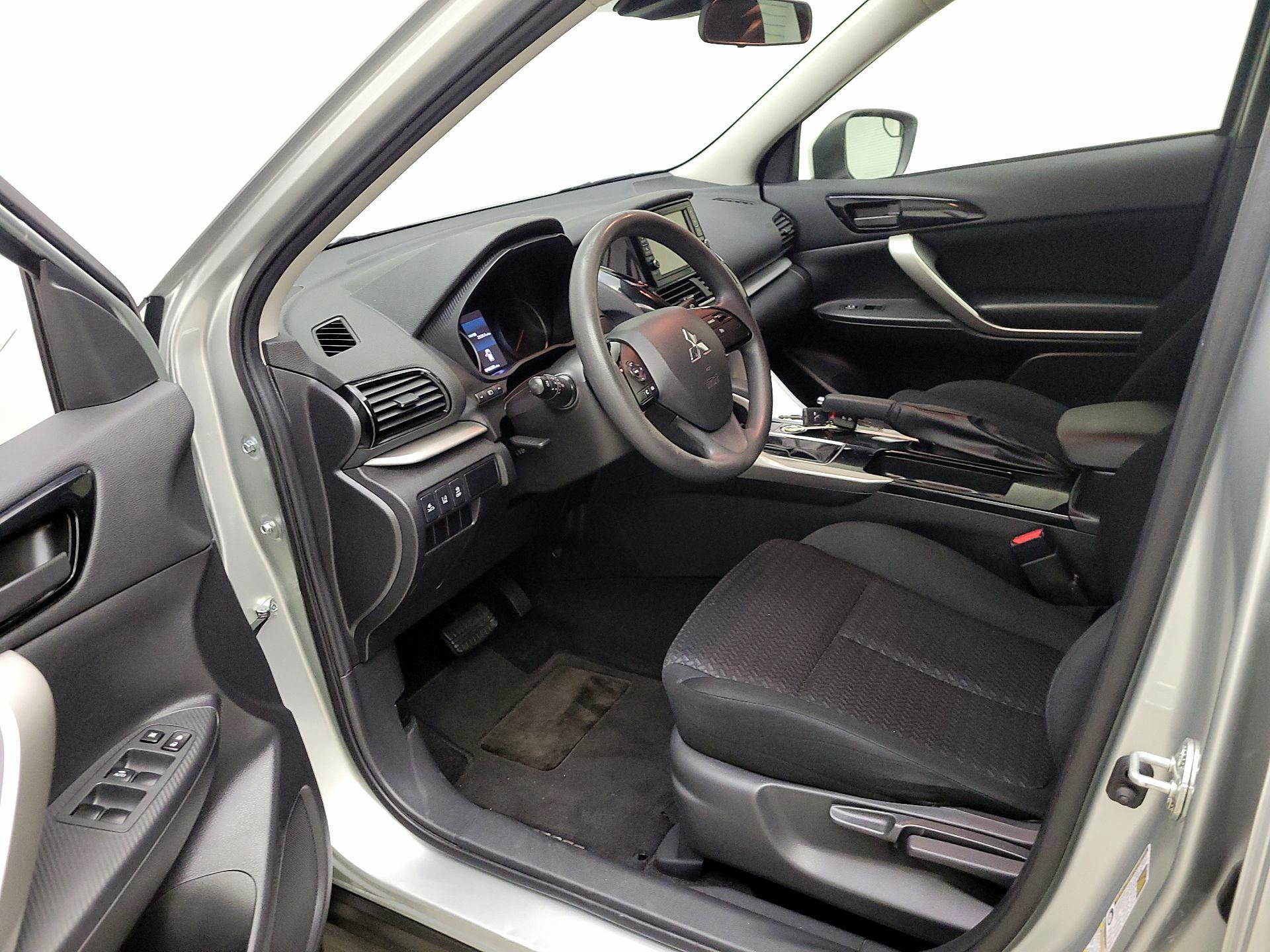 Thumbnail: 2023 Mitsubishi Eclipse Cross - 11