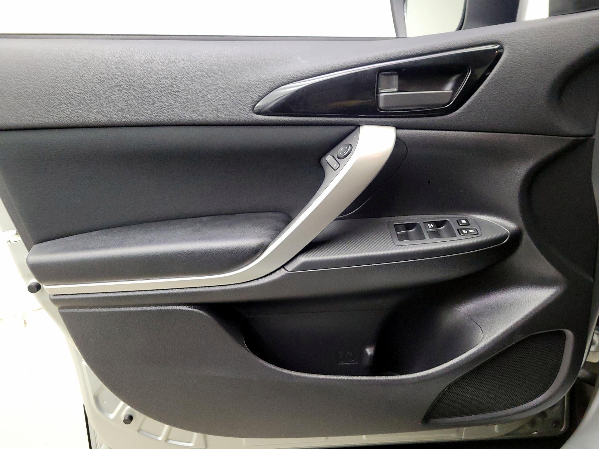 Thumbnail: 2023 Mitsubishi Eclipse Cross - 12