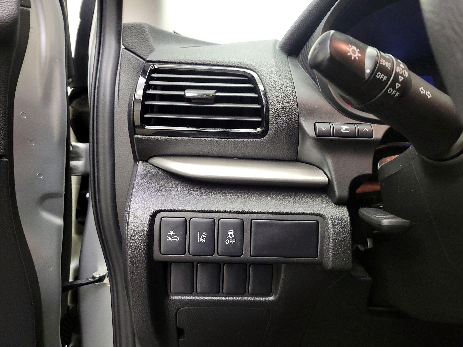 Thumbnail: 2023 Mitsubishi Eclipse Cross - 13