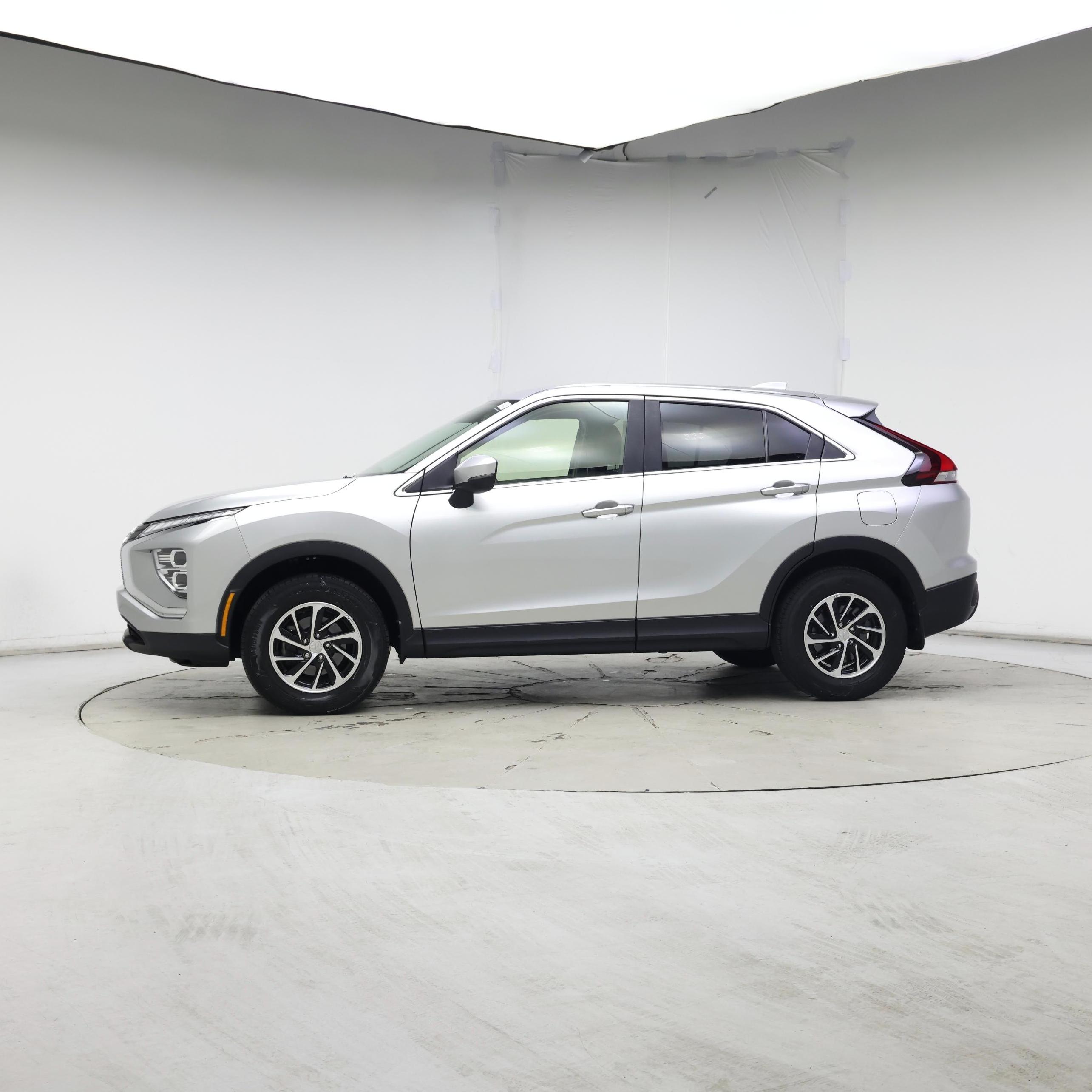 Thumbnail: 2023 Mitsubishi Eclipse Cross - 3