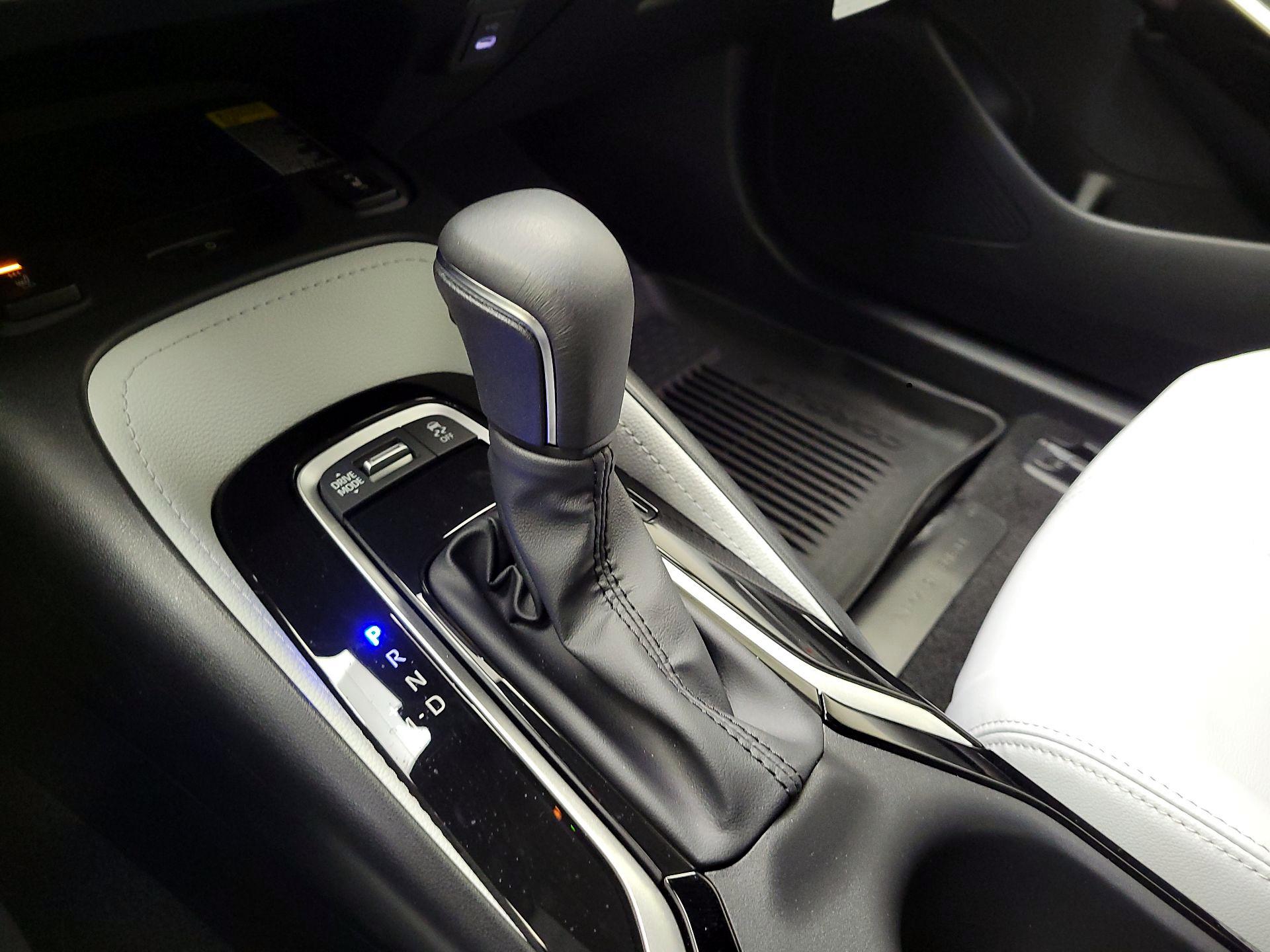 Thumbnail: 2025 Toyota Corolla - 18