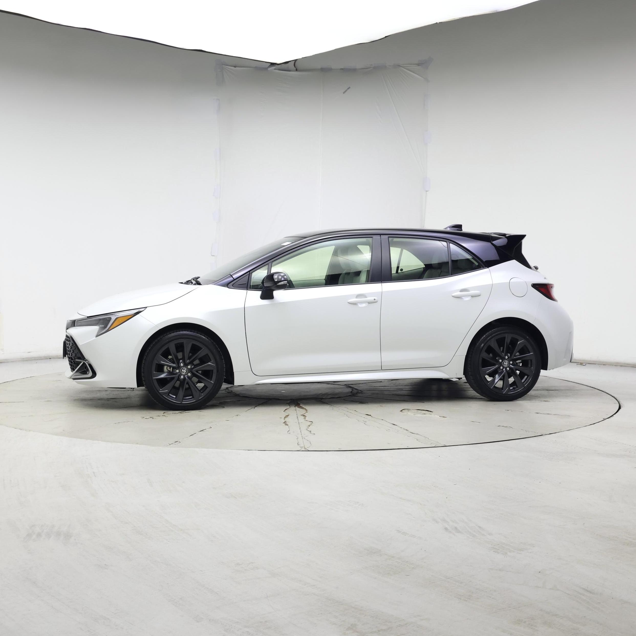 Thumbnail: 2025 Toyota Corolla - 3