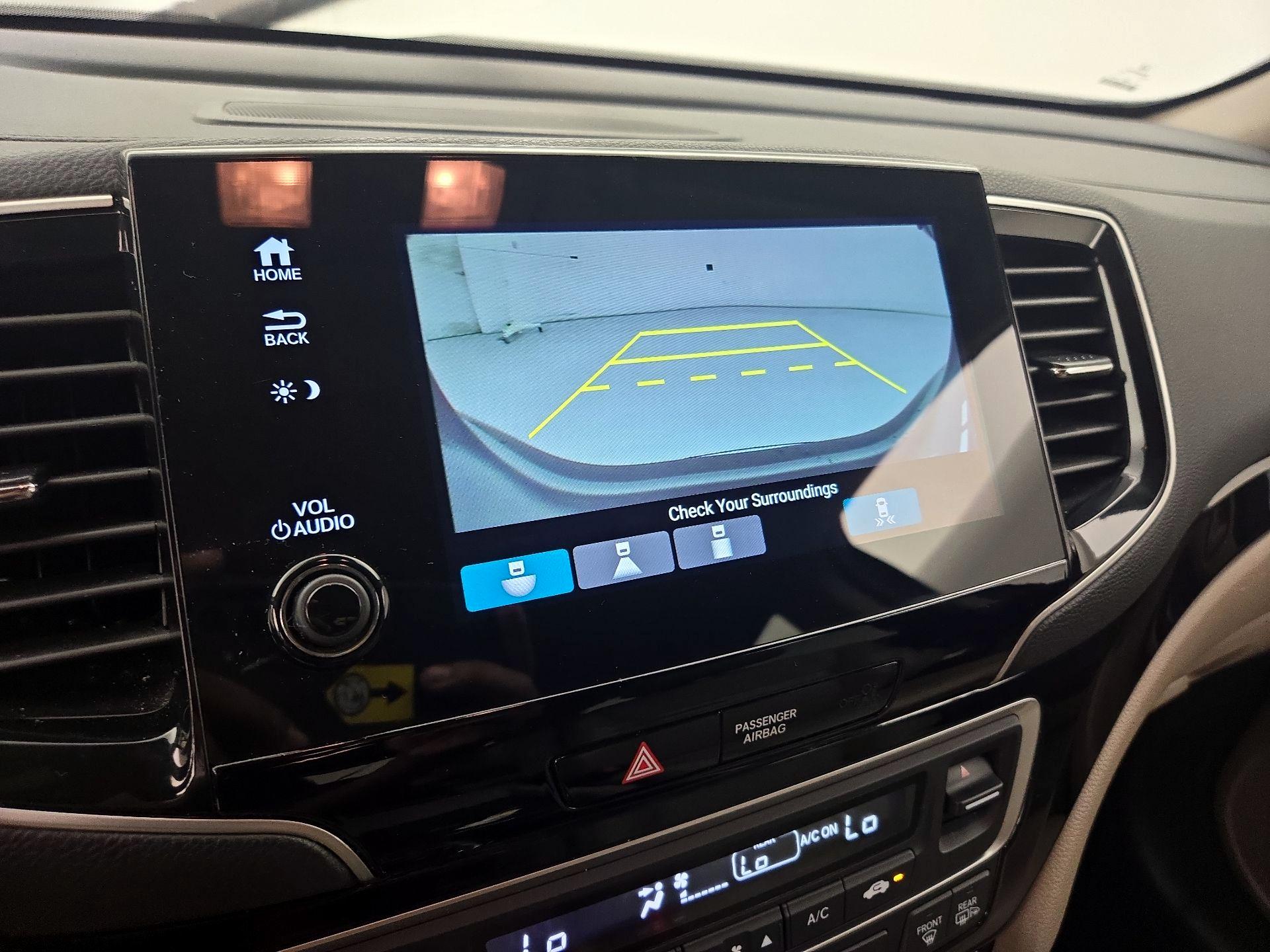 Thumbnail: 2019 Honda Pilot - 15