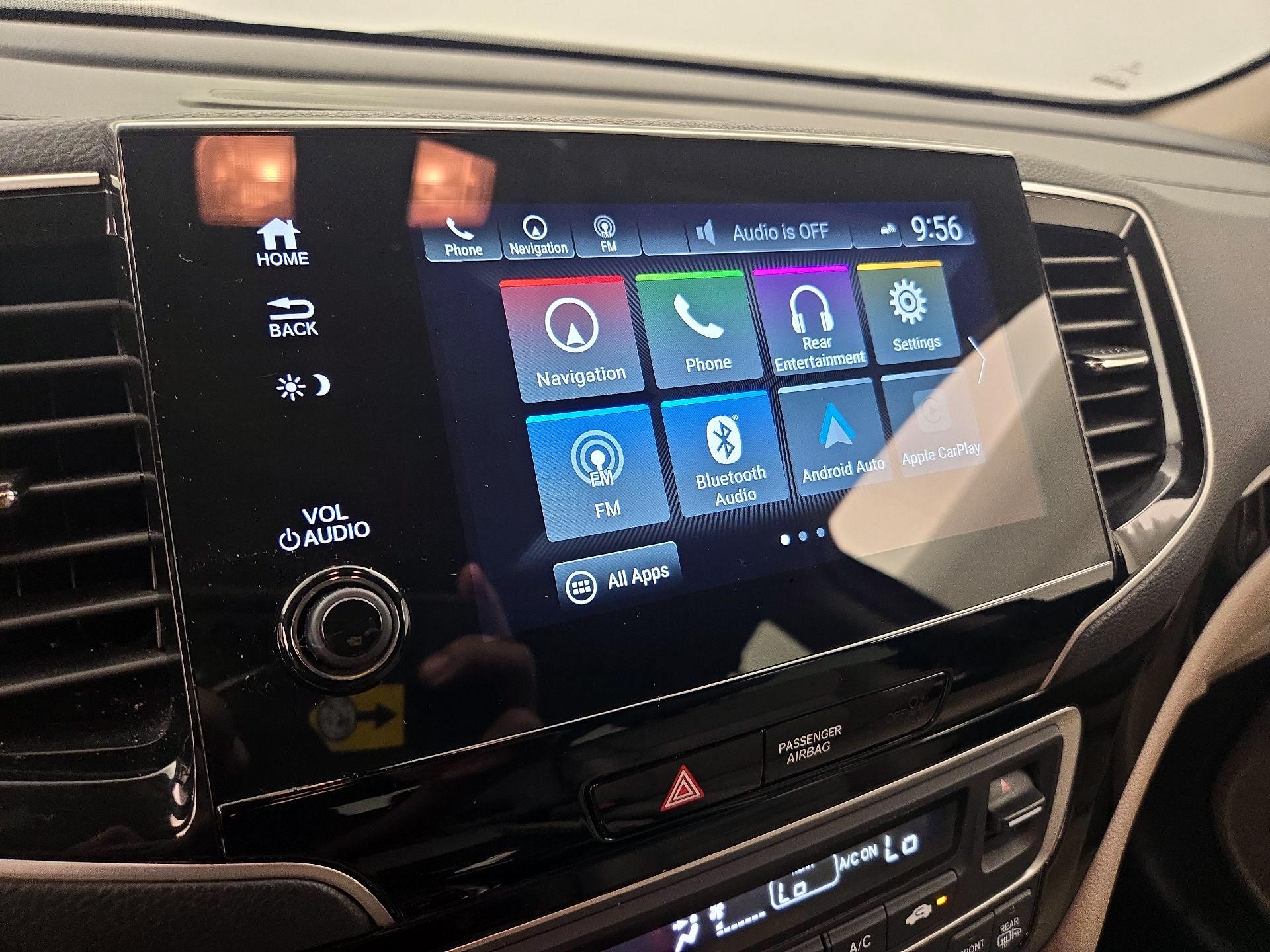Thumbnail: 2019 Honda Pilot - 16