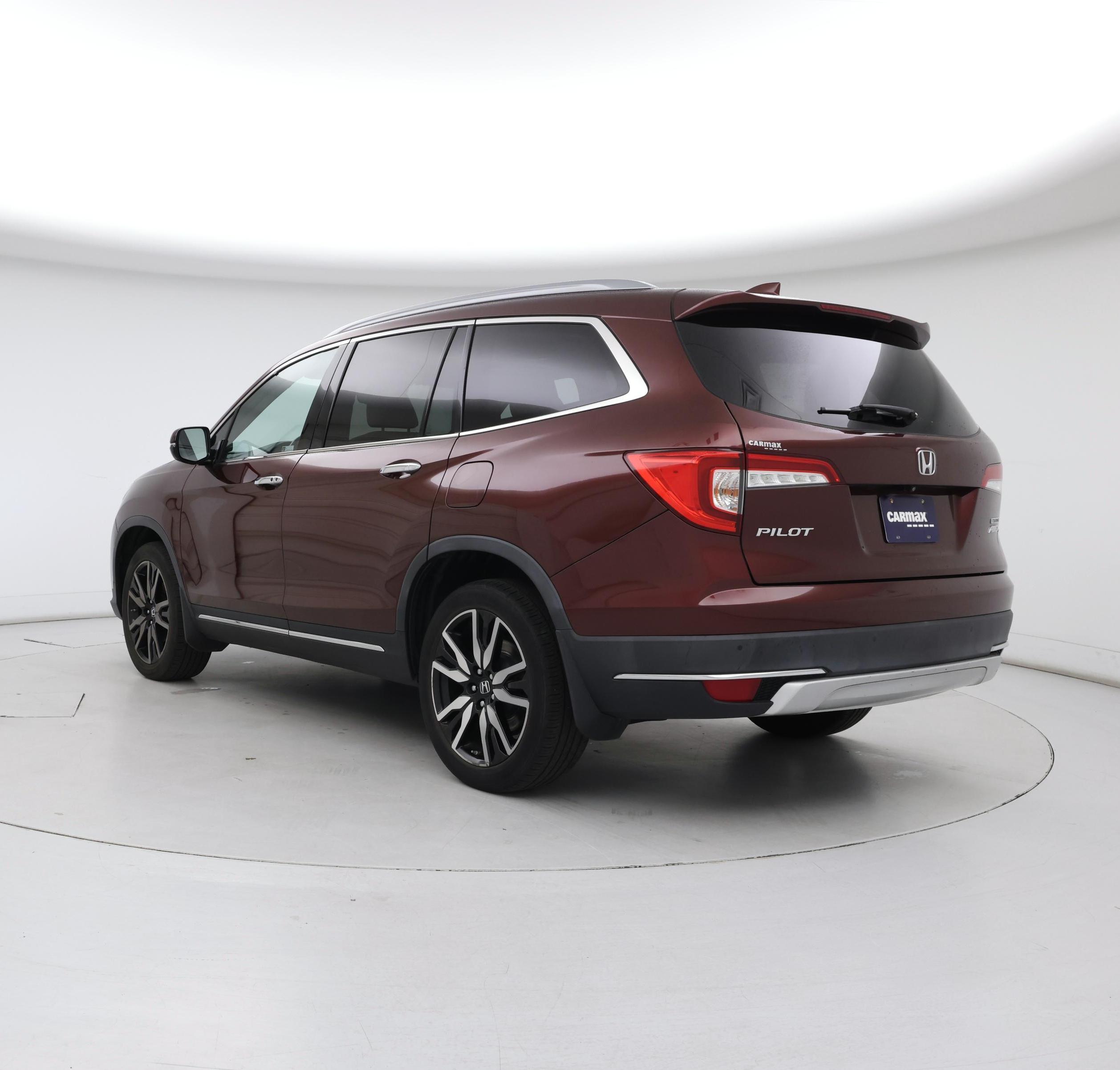 Thumbnail: 2019 Honda Pilot - 2