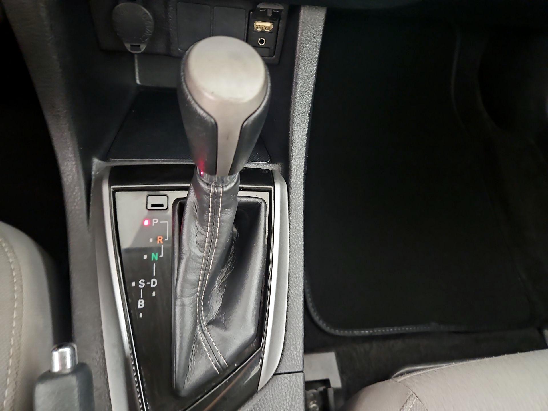 Thumbnail: 2016 Toyota Corolla - 17