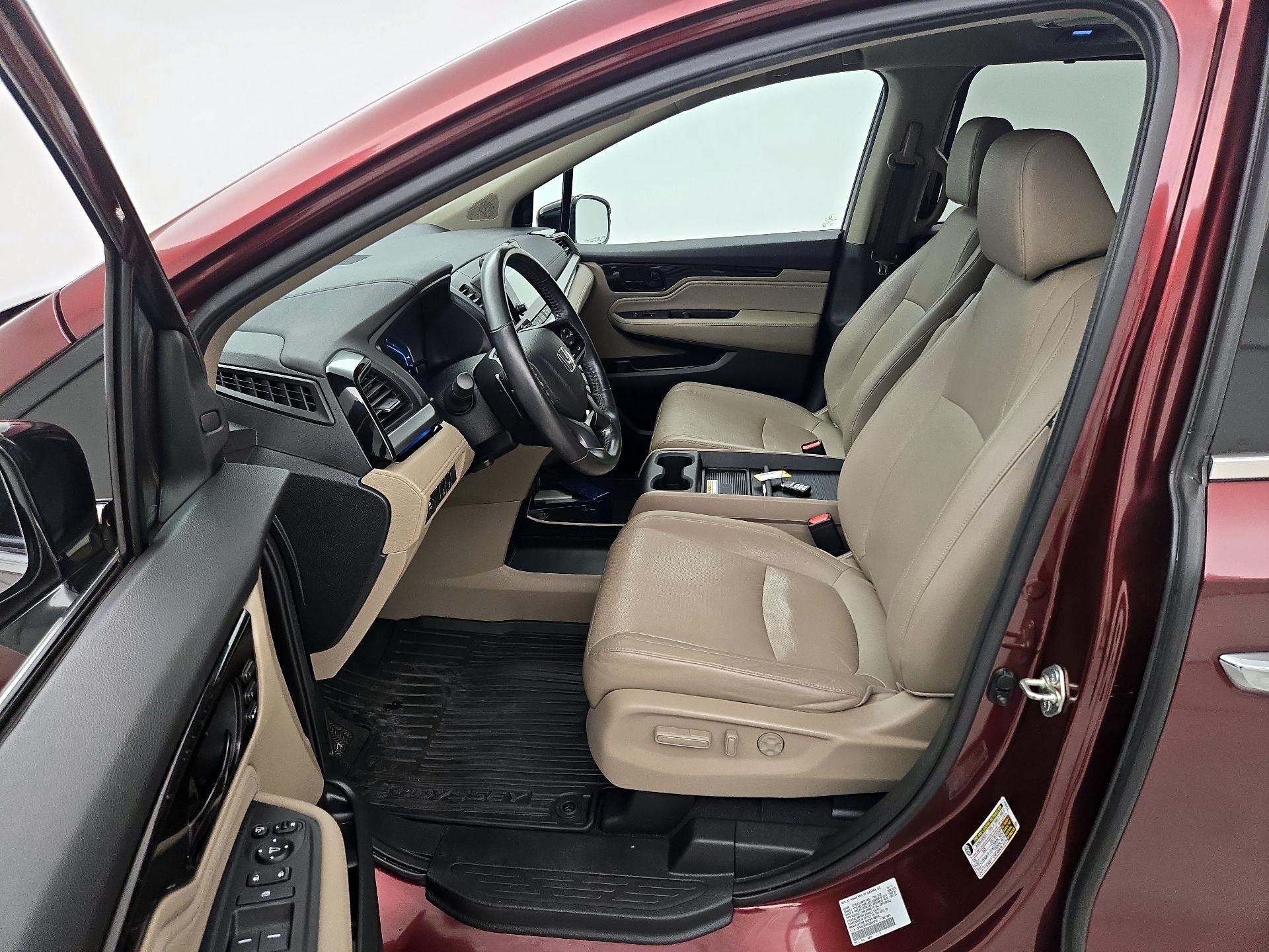 Thumbnail: 2018 Honda Odyssey - 11