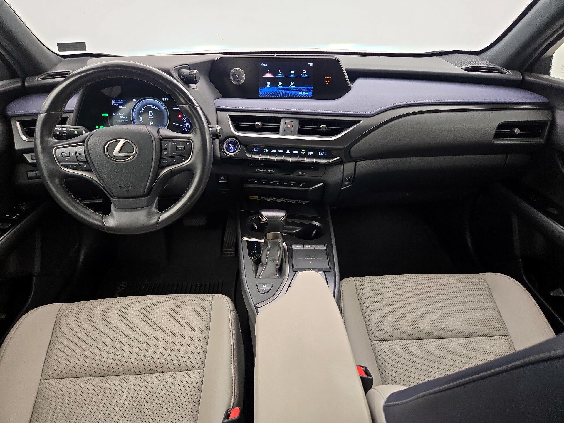 Thumbnail: 2021 Lexus UX - 9