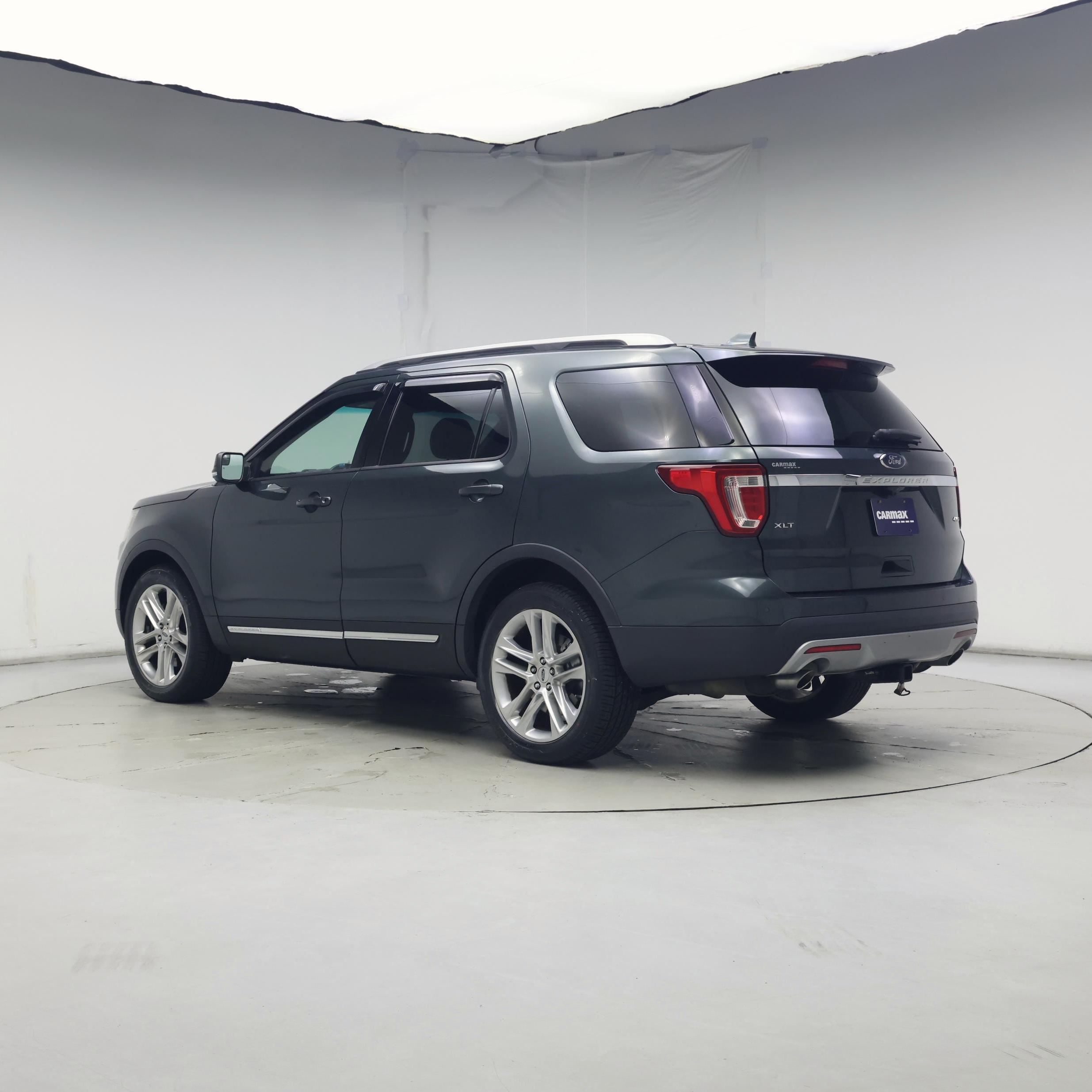 Thumbnail: 2016 Ford Explorer - 2