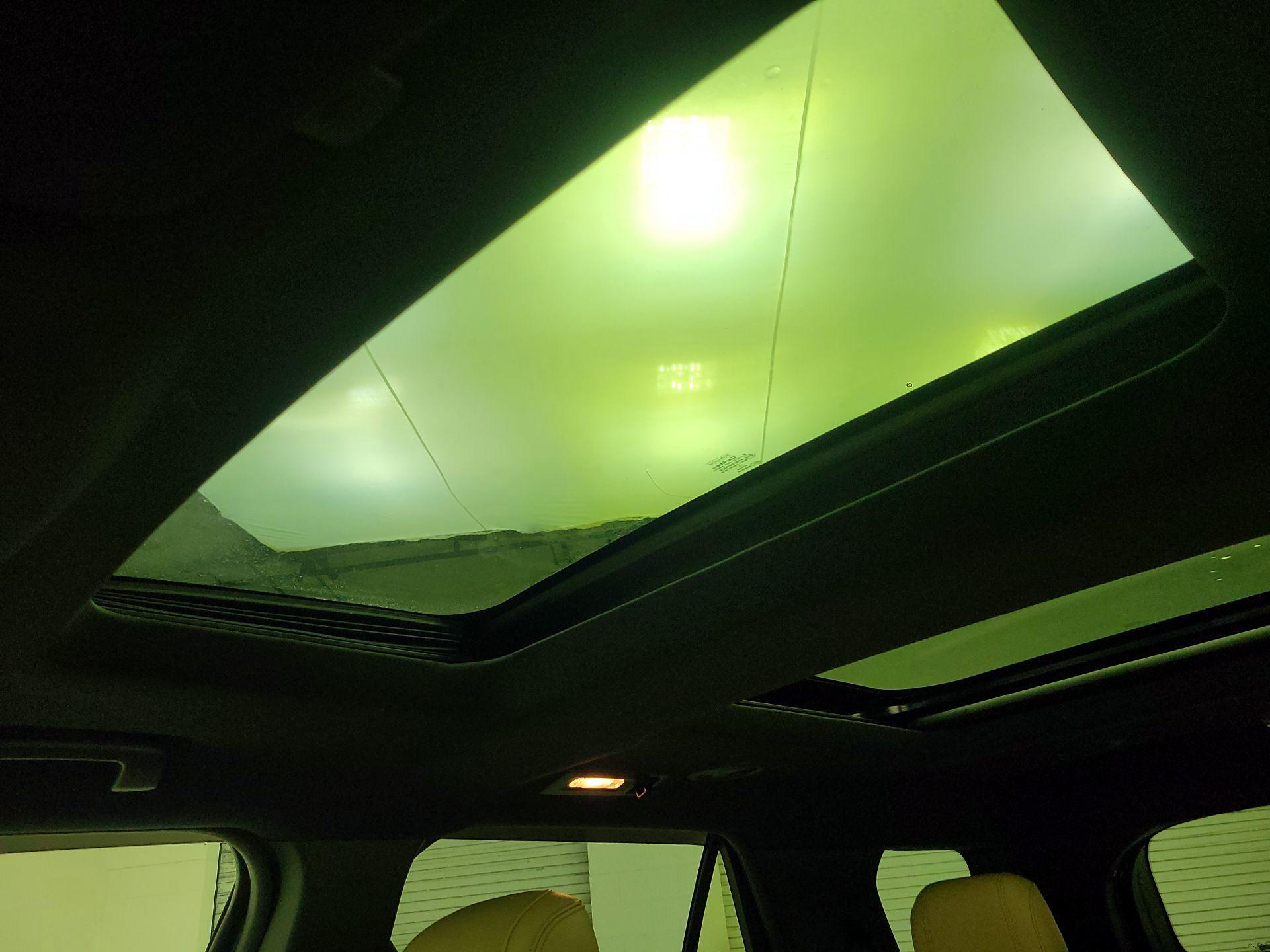 Thumbnail: 2016 Ford Explorer - 20