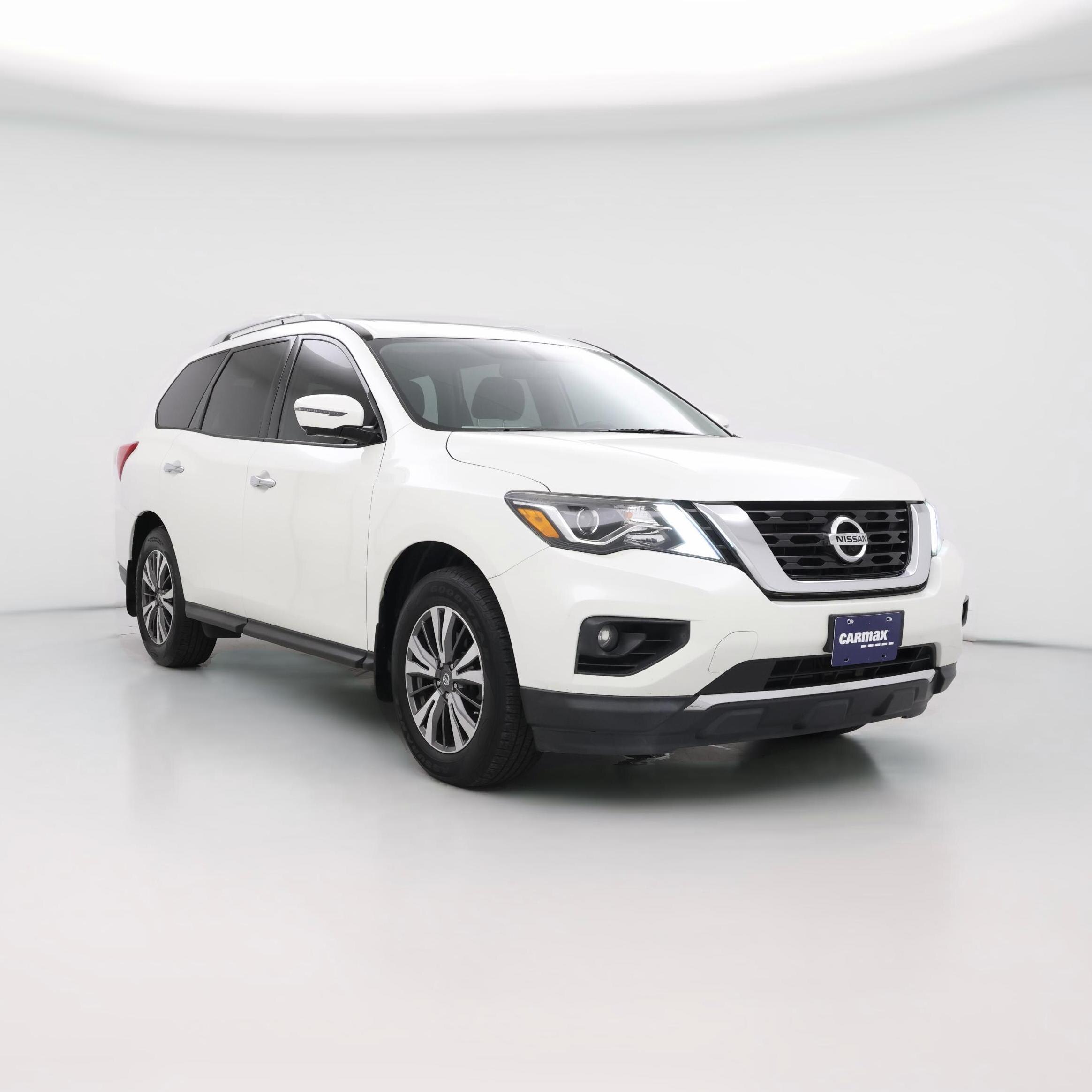Thumbnail: 2017 Nissan Pathfinder - 1