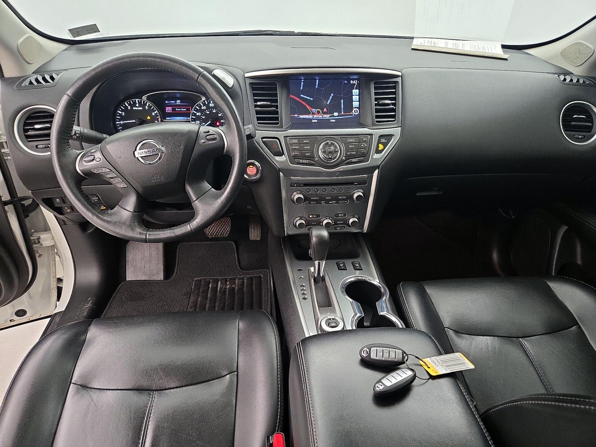 Thumbnail: 2017 Nissan Pathfinder - 9