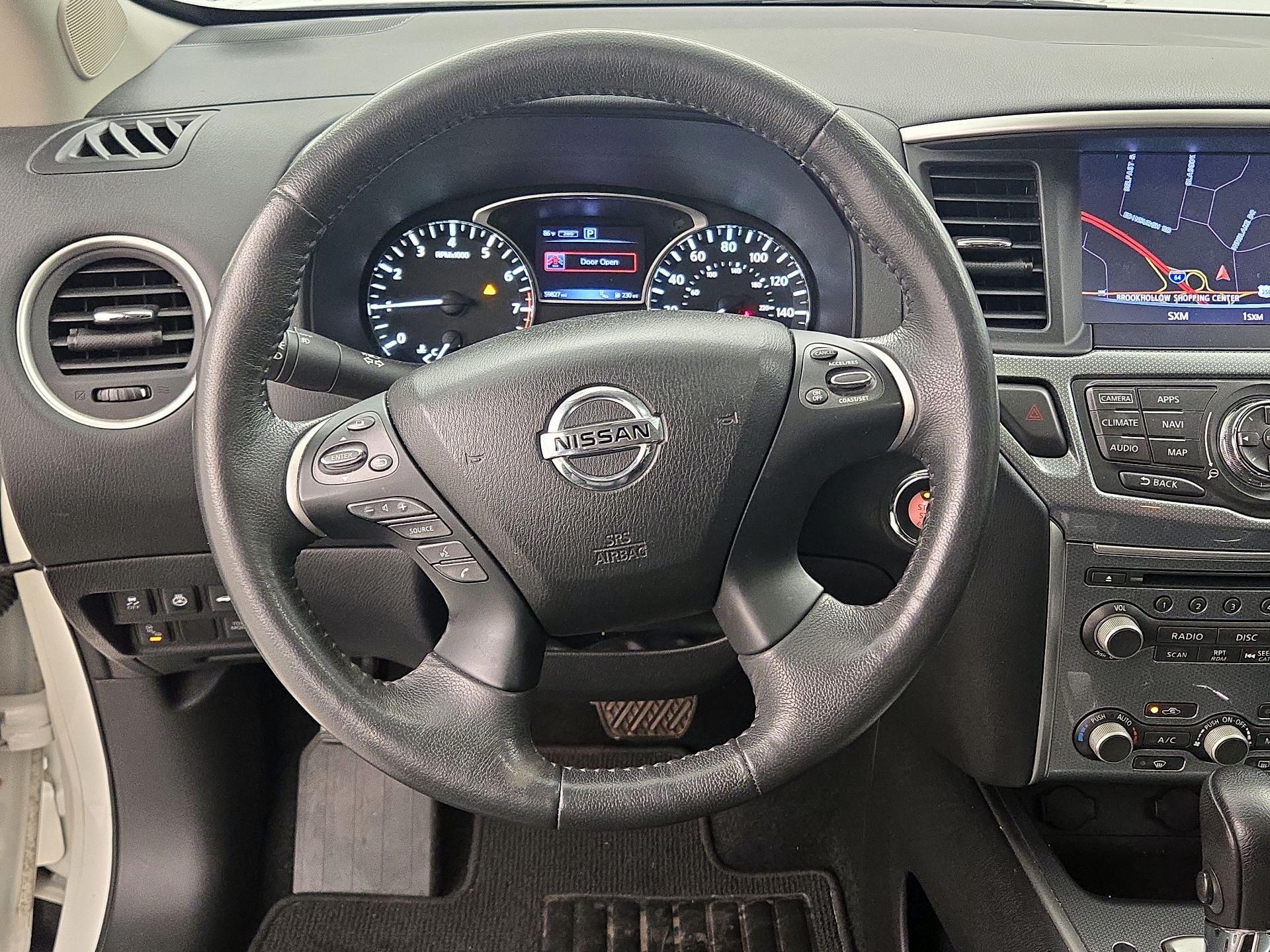 Thumbnail: 2017 Nissan Pathfinder - 10