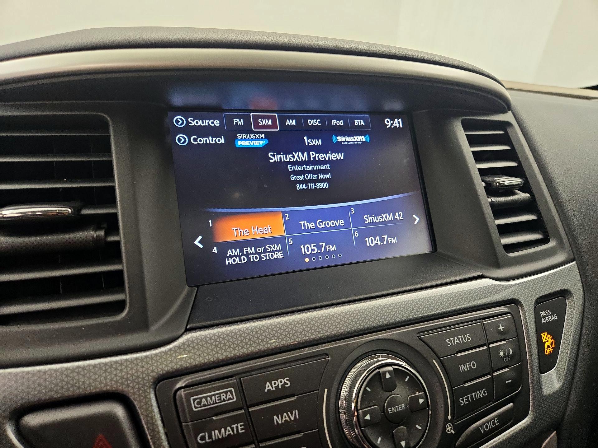 Thumbnail: 2017 Nissan Pathfinder - 16