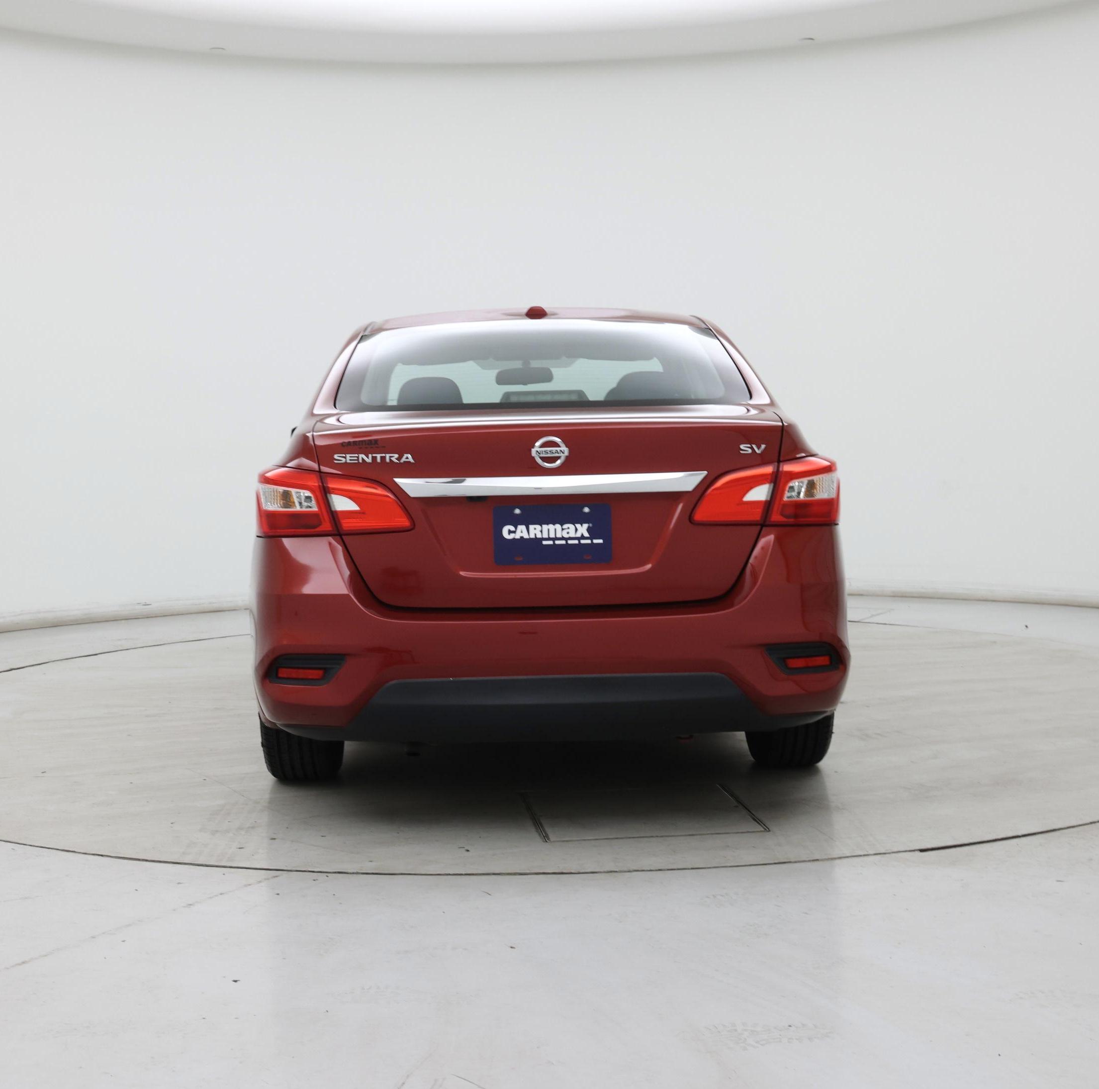 Thumbnail: 2016 Nissan Sentra - 6