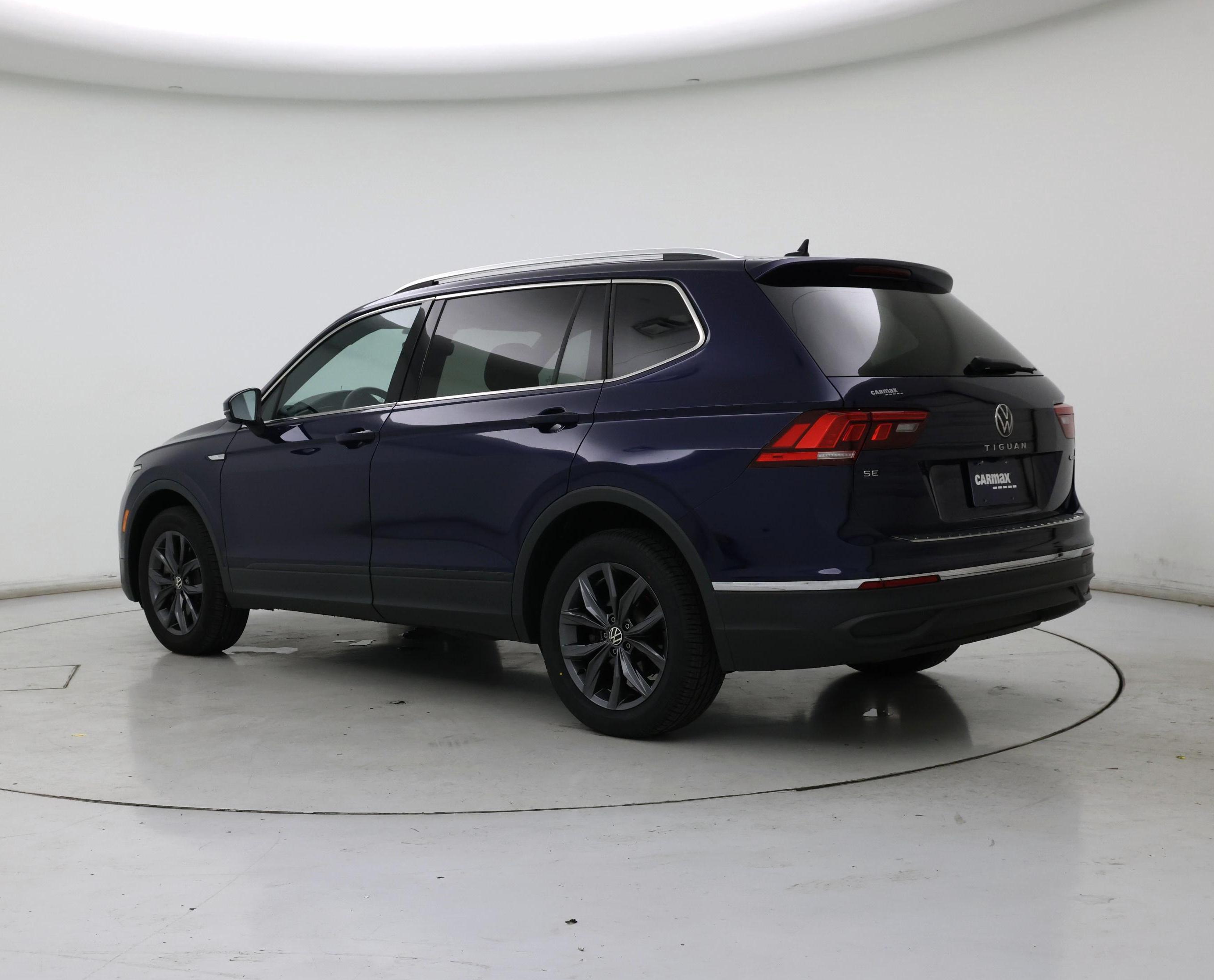 Thumbnail: 2022 Volkswagen Tiguan - 2