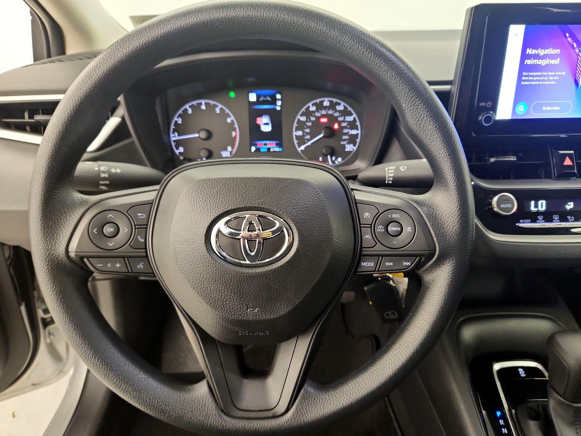 Thumbnail: 2025 Toyota Corolla - 10