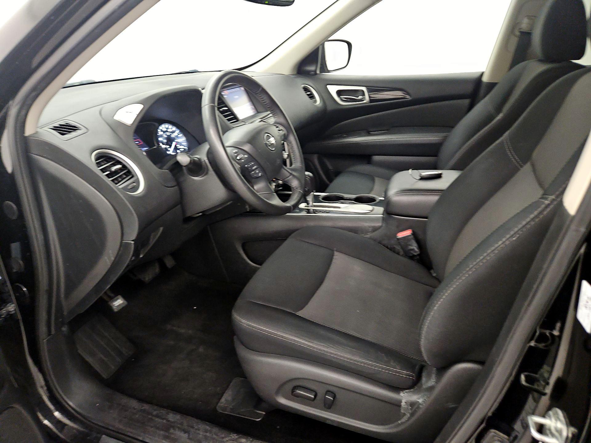 Thumbnail: 2019 Nissan Pathfinder - 11