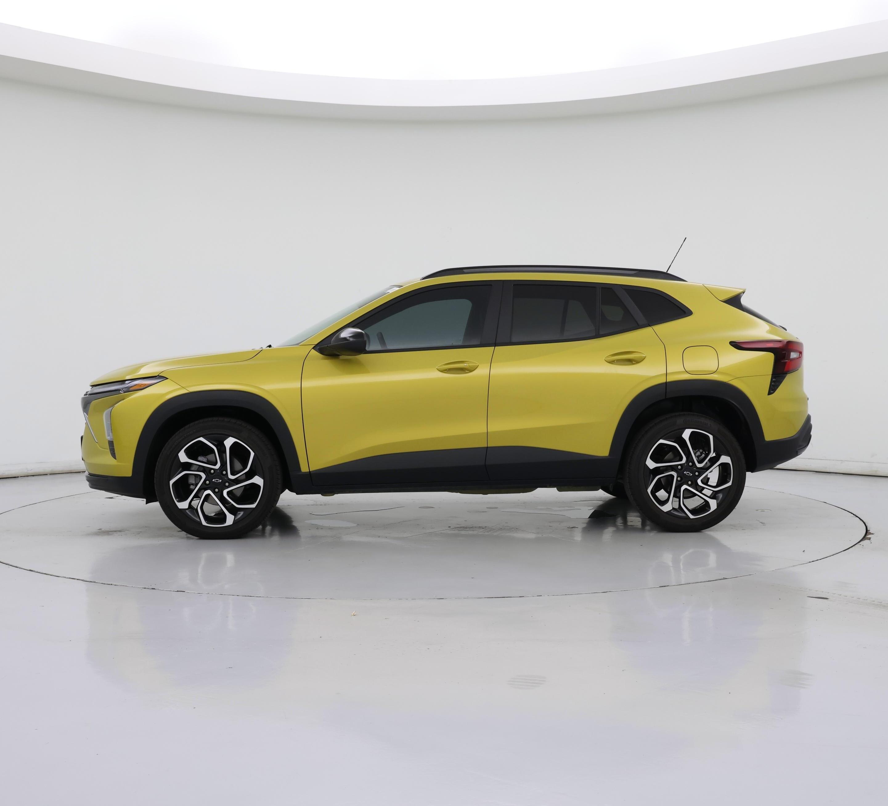 Thumbnail: 2025 Chevrolet Trax - 3