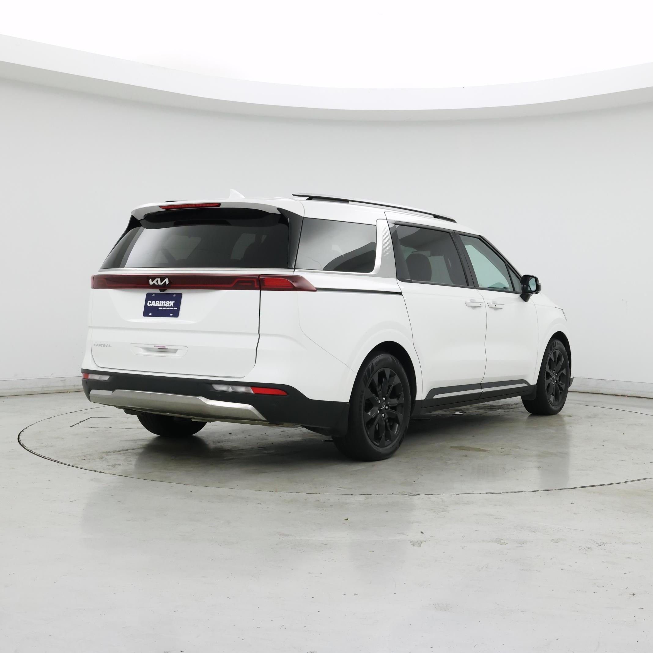 Thumbnail: 2024 Kia Carnival - 8