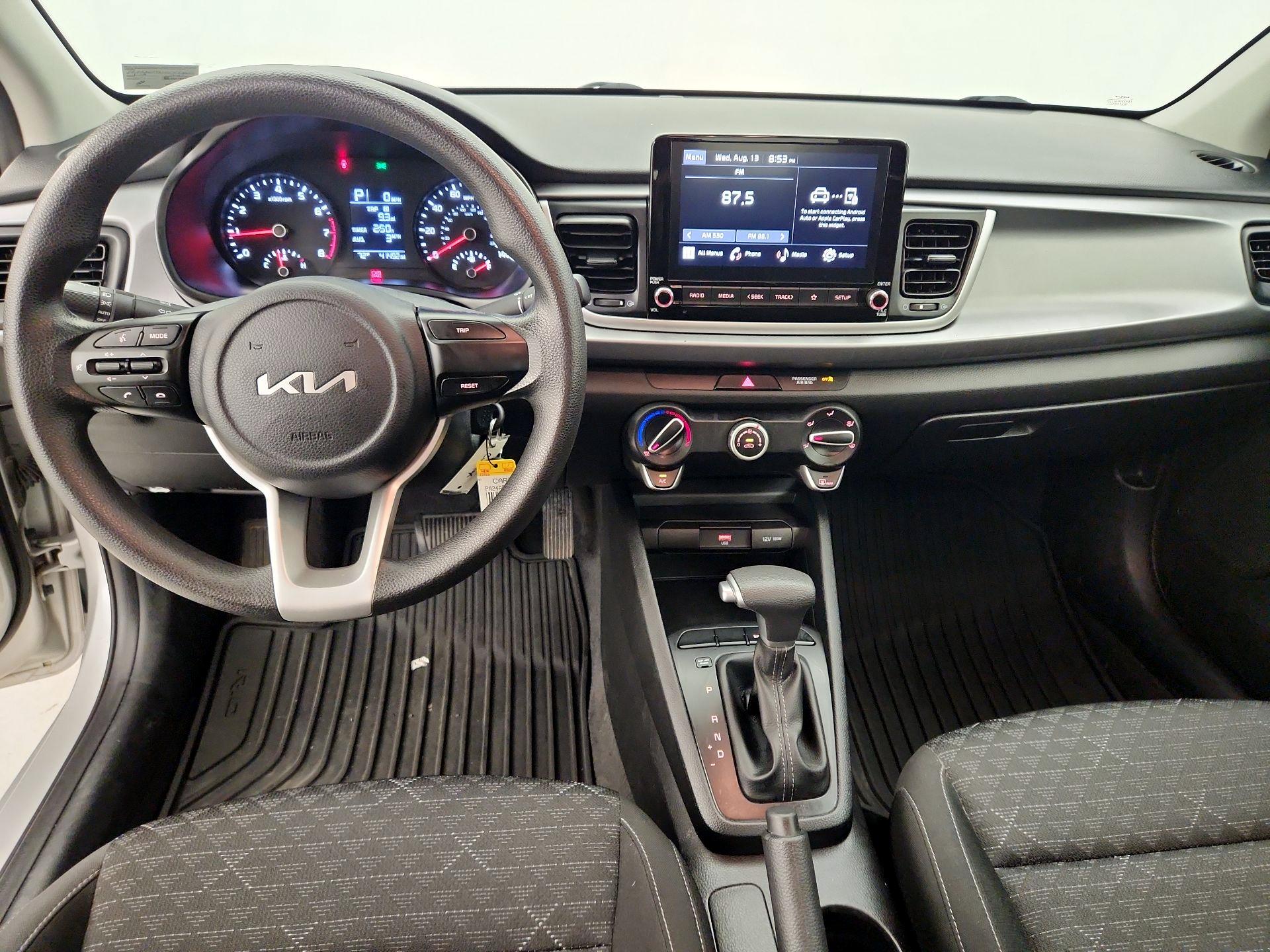 Thumbnail: 2022 Kia Rio - 9
