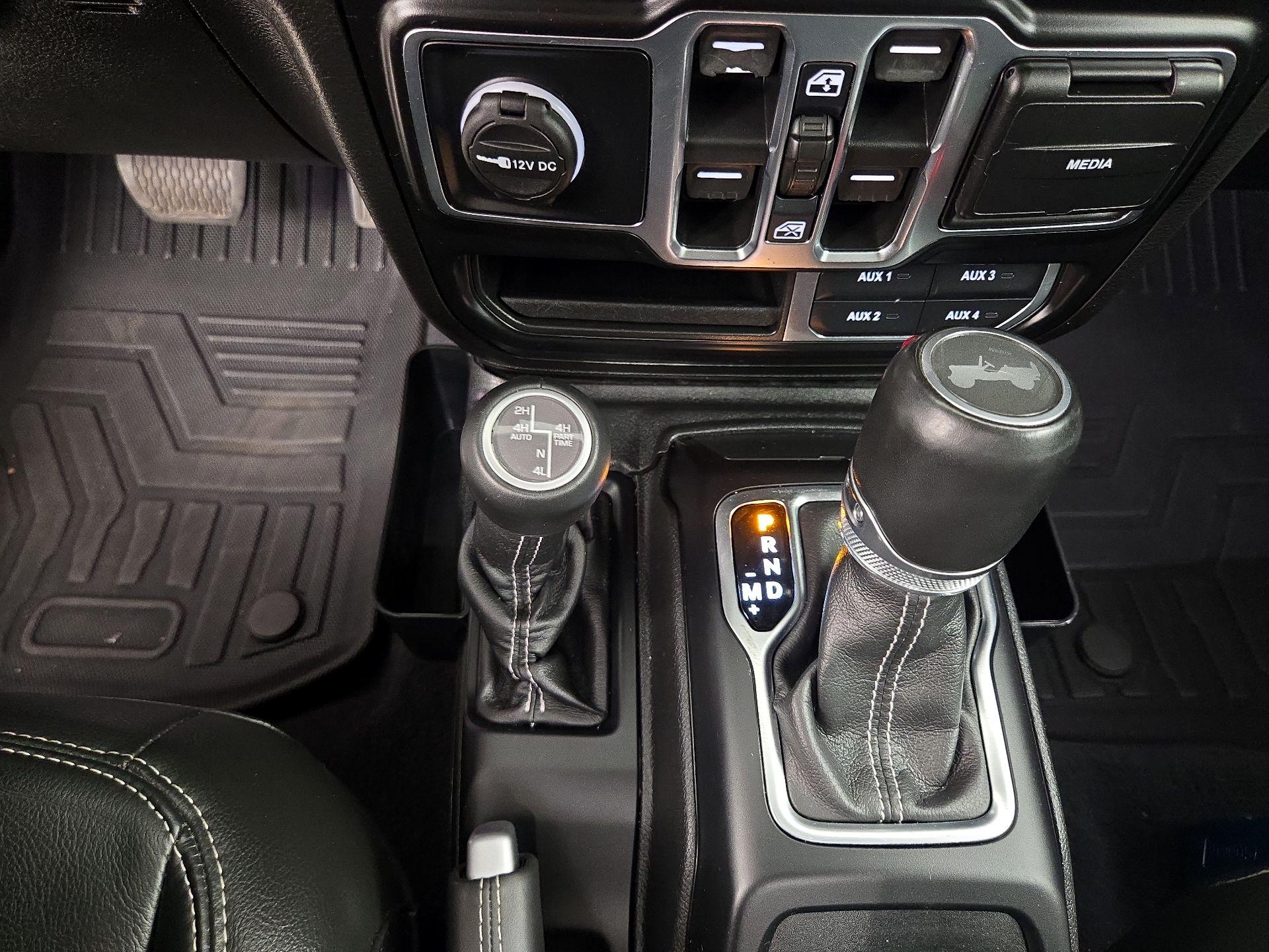 Thumbnail: 2022 Jeep Wrangler - 18