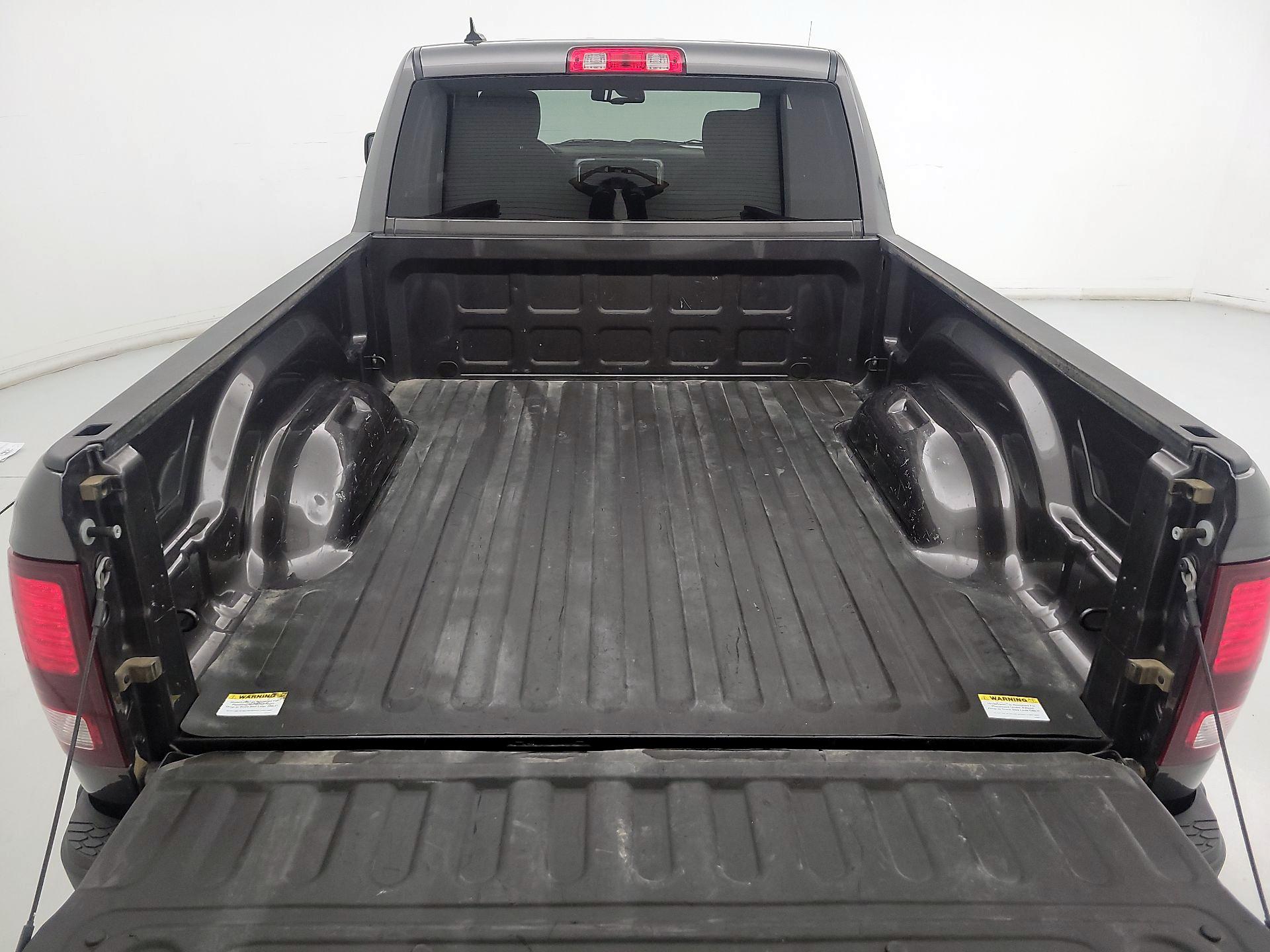 Thumbnail: 2021 RAM 1500 Classic - 20