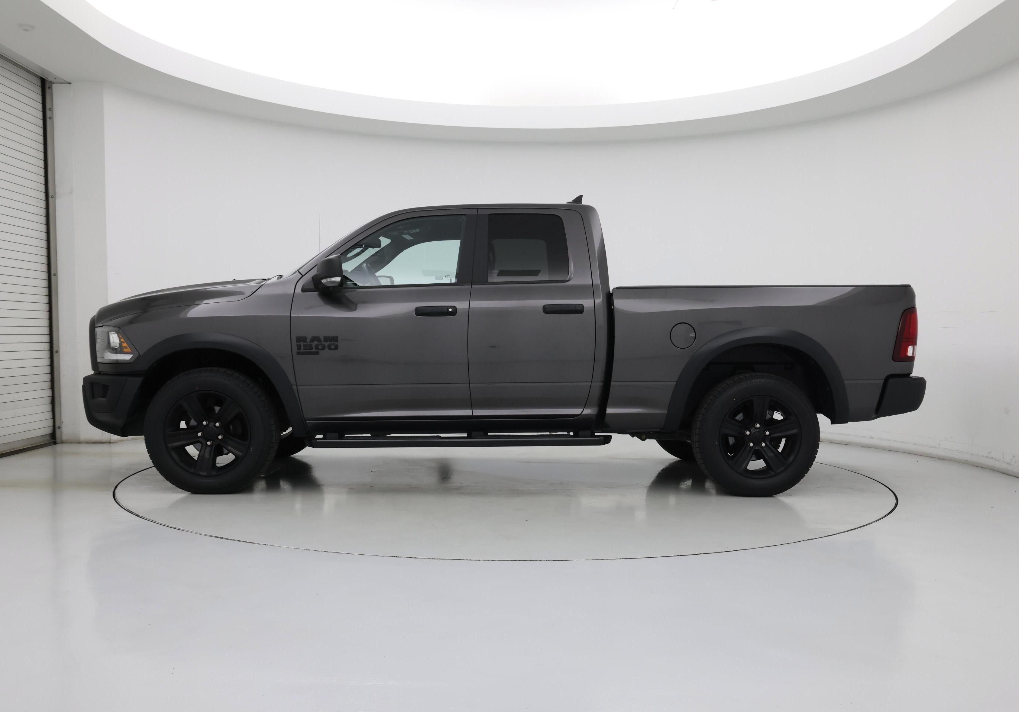 Thumbnail: 2021 RAM 1500 Classic - 3