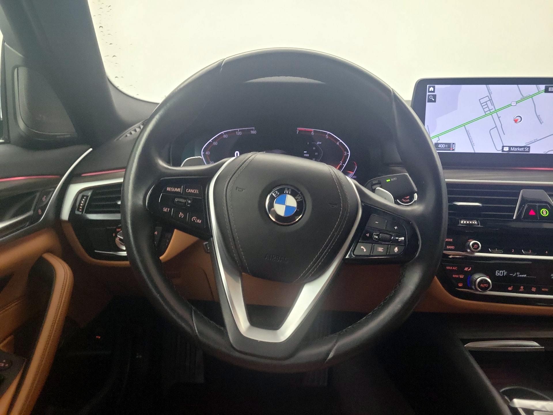 Thumbnail: 2022 BMW 5 Series - 10