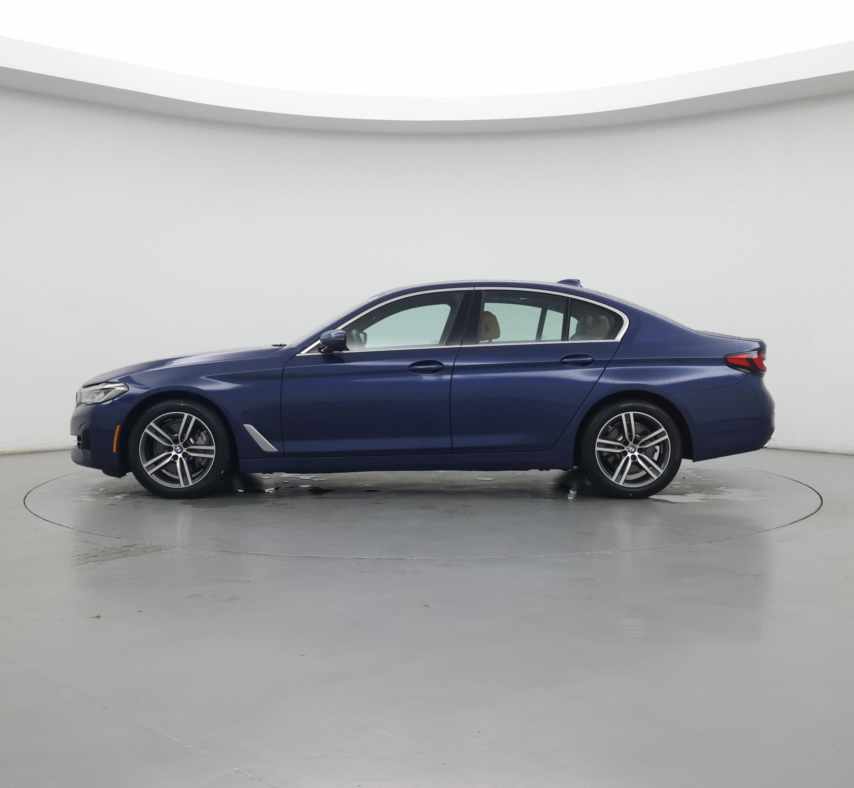 Thumbnail: 2022 BMW 5 Series - 3