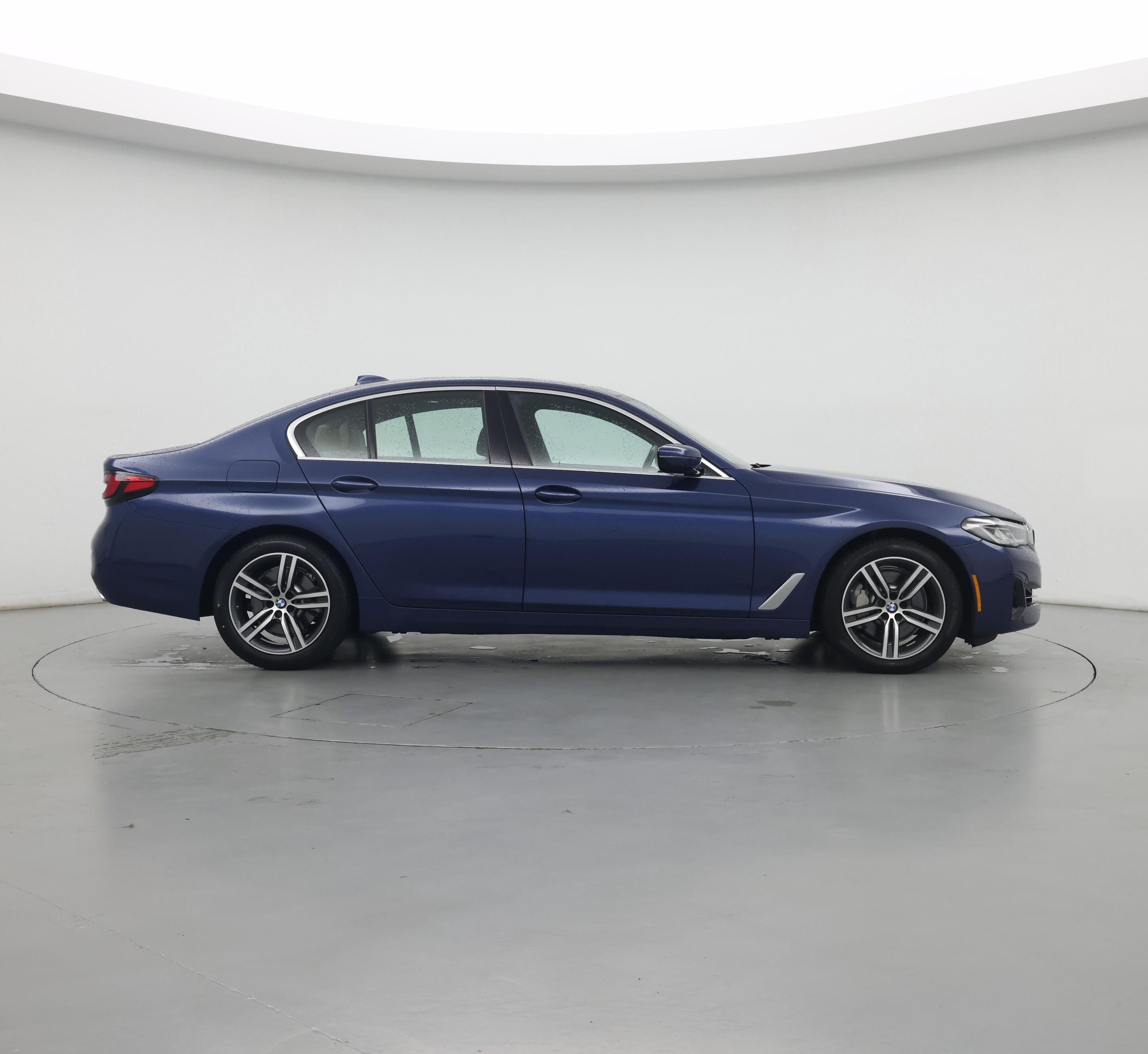 Thumbnail: 2022 BMW 5 Series - 7