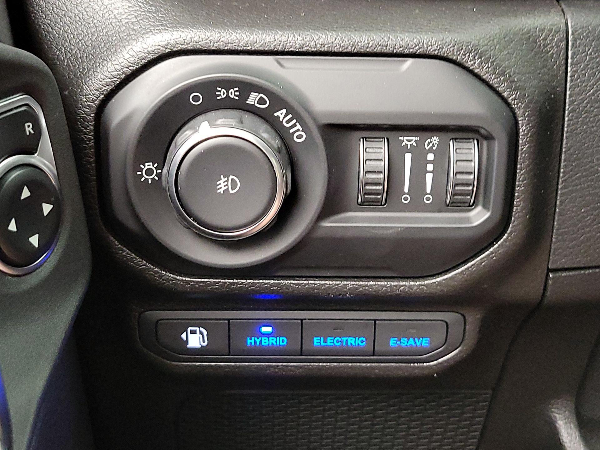 Thumbnail: 2021 Jeep Wrangler - 13