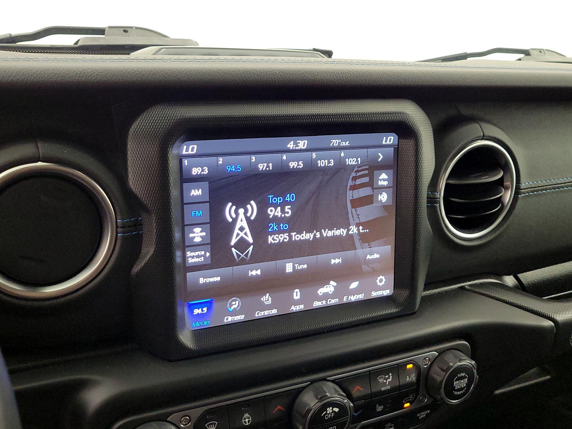 Thumbnail: 2021 Jeep Wrangler - 15