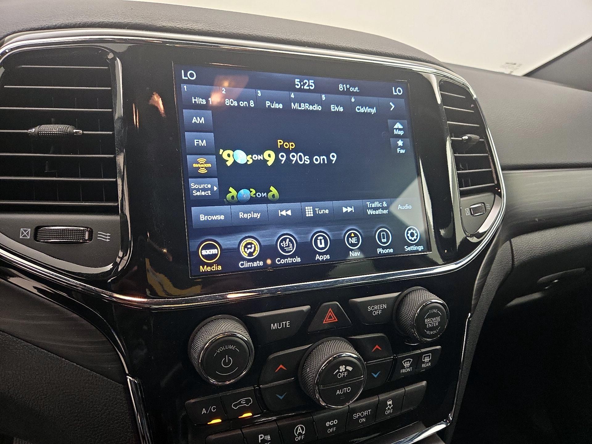 Thumbnail: 2021 Jeep Grand Cherokee - 16