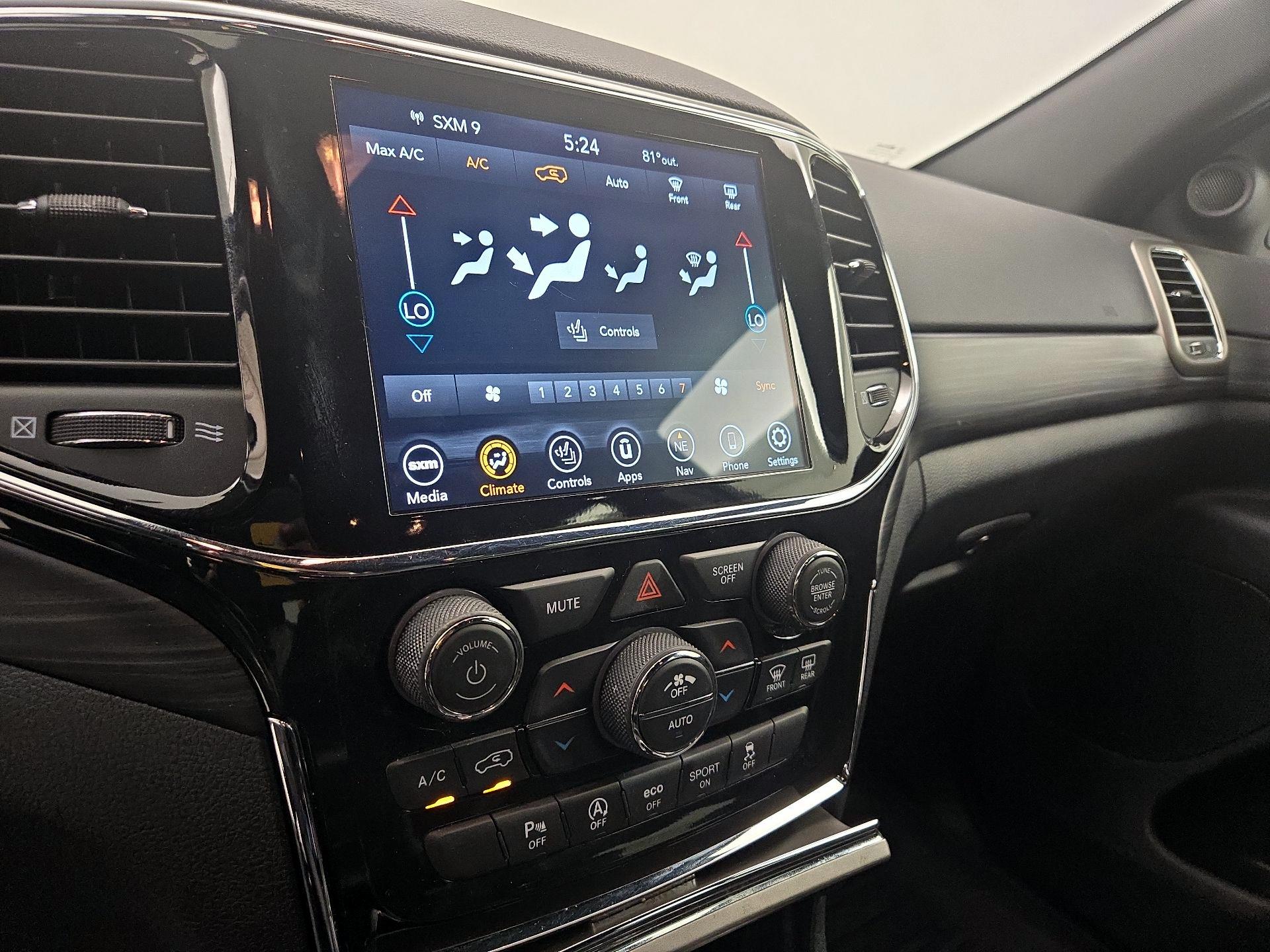 Thumbnail: 2021 Jeep Grand Cherokee - 17