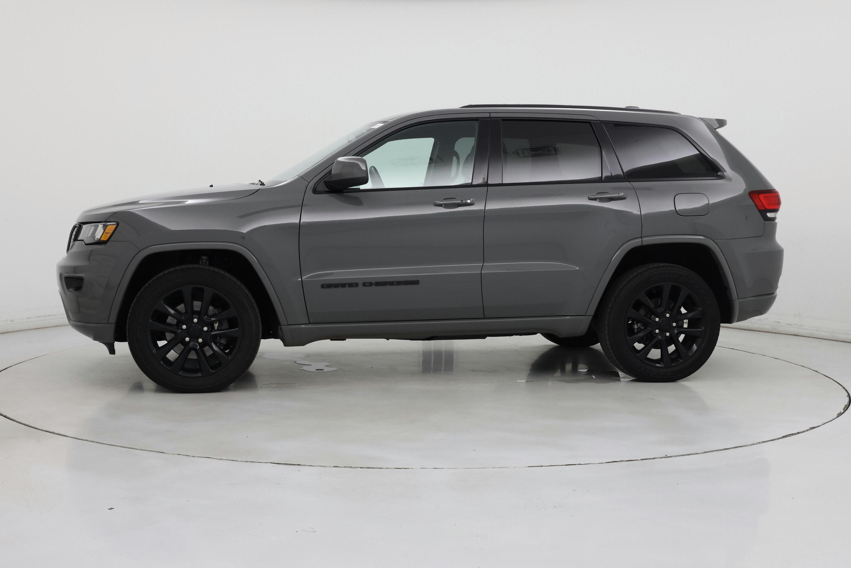 Thumbnail: 2021 Jeep Grand Cherokee - 3