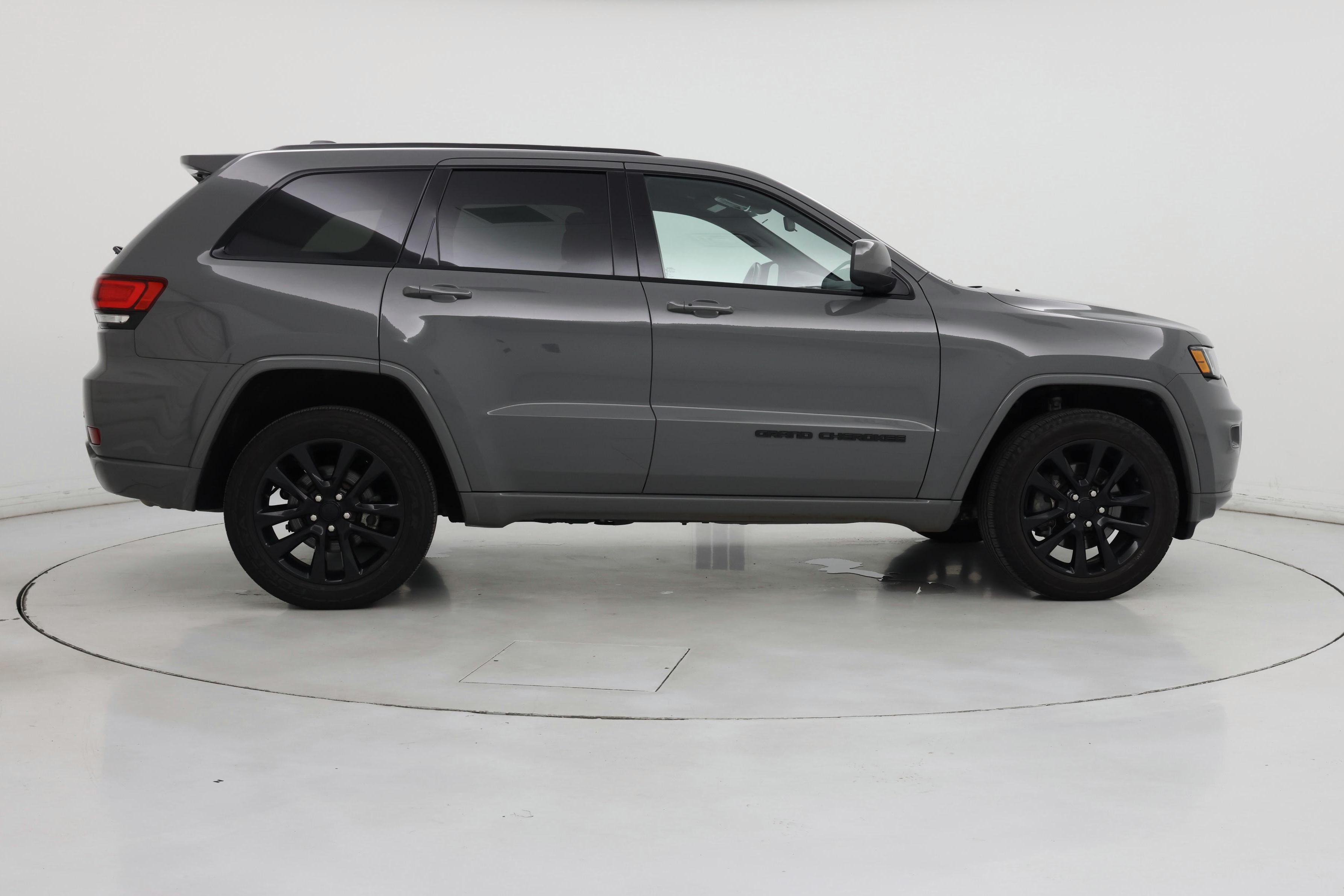 Thumbnail: 2021 Jeep Grand Cherokee - 7