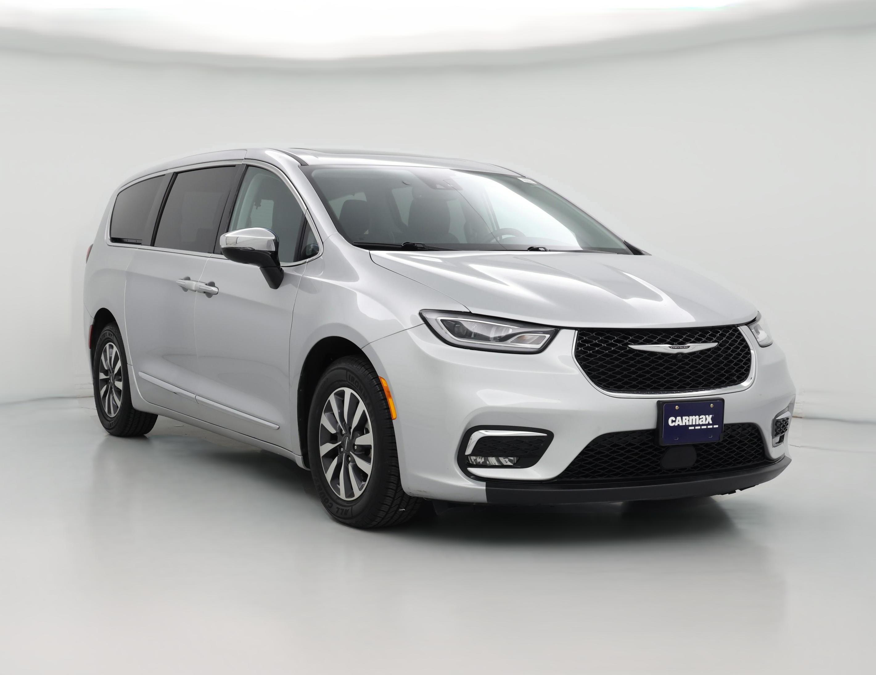 Thumbnail: 2023 Chrysler Pacifica - 1