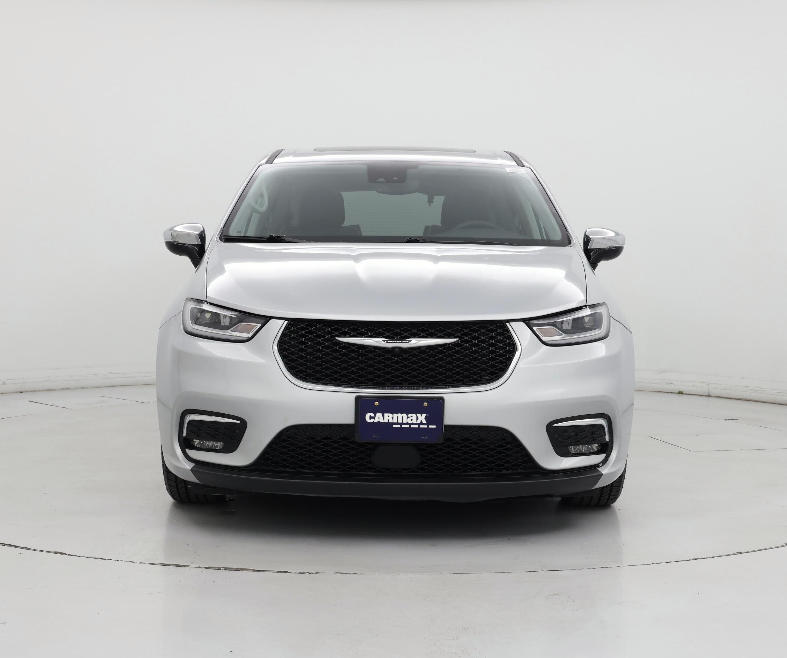 Thumbnail: 2023 Chrysler Pacifica - 5