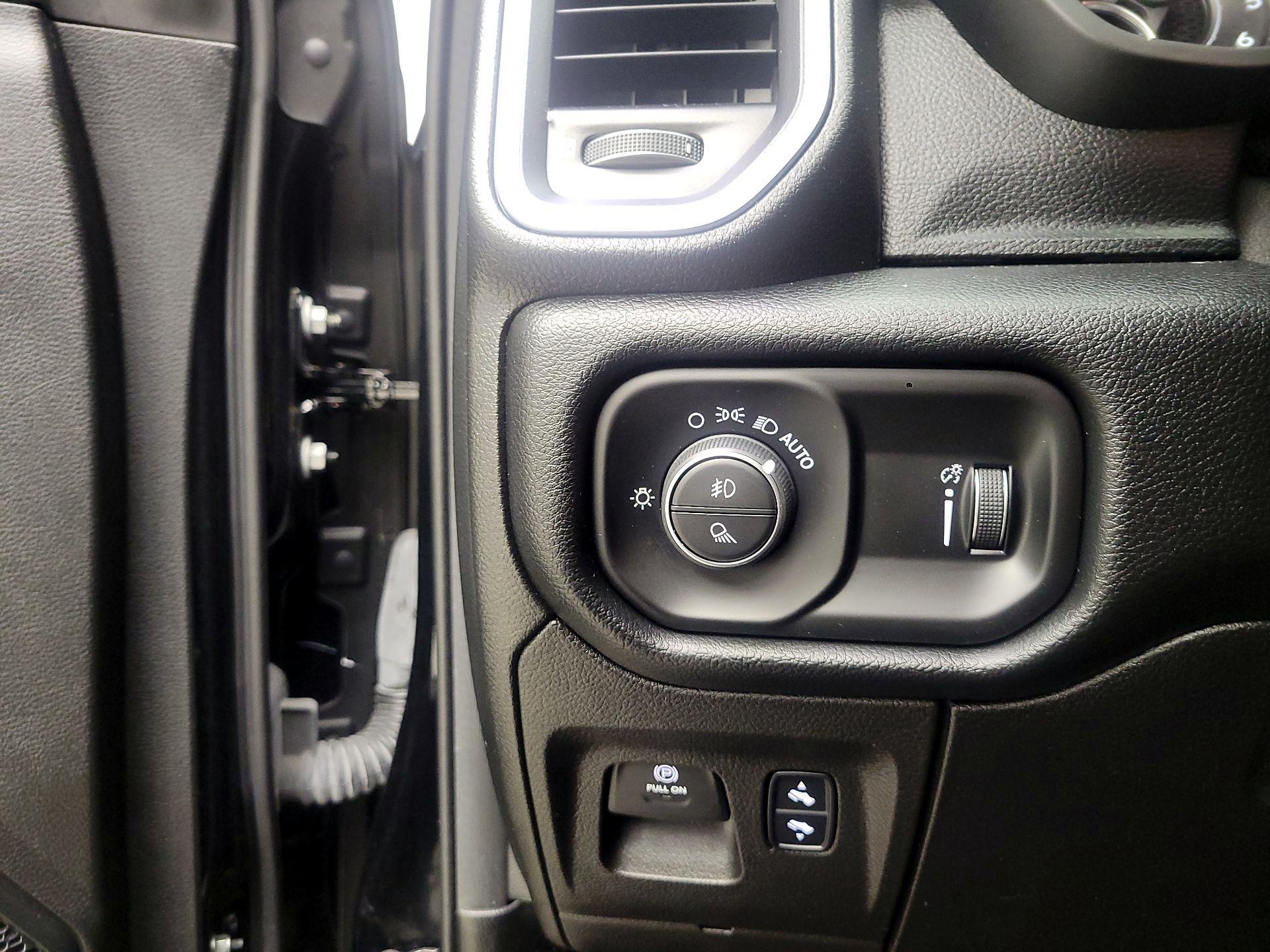 Thumbnail: 2021 RAM 1500 - 13