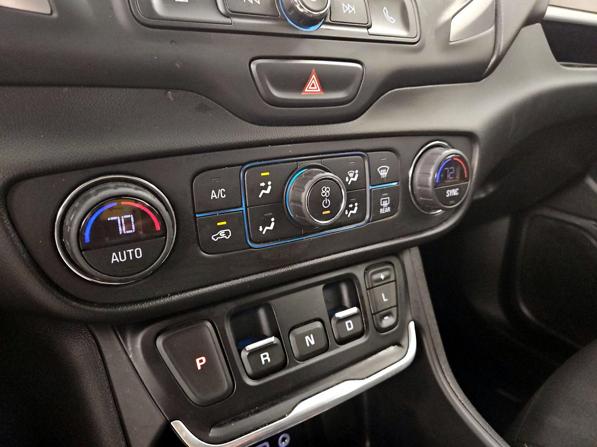 Thumbnail: 2021 GMC Terrain - 16